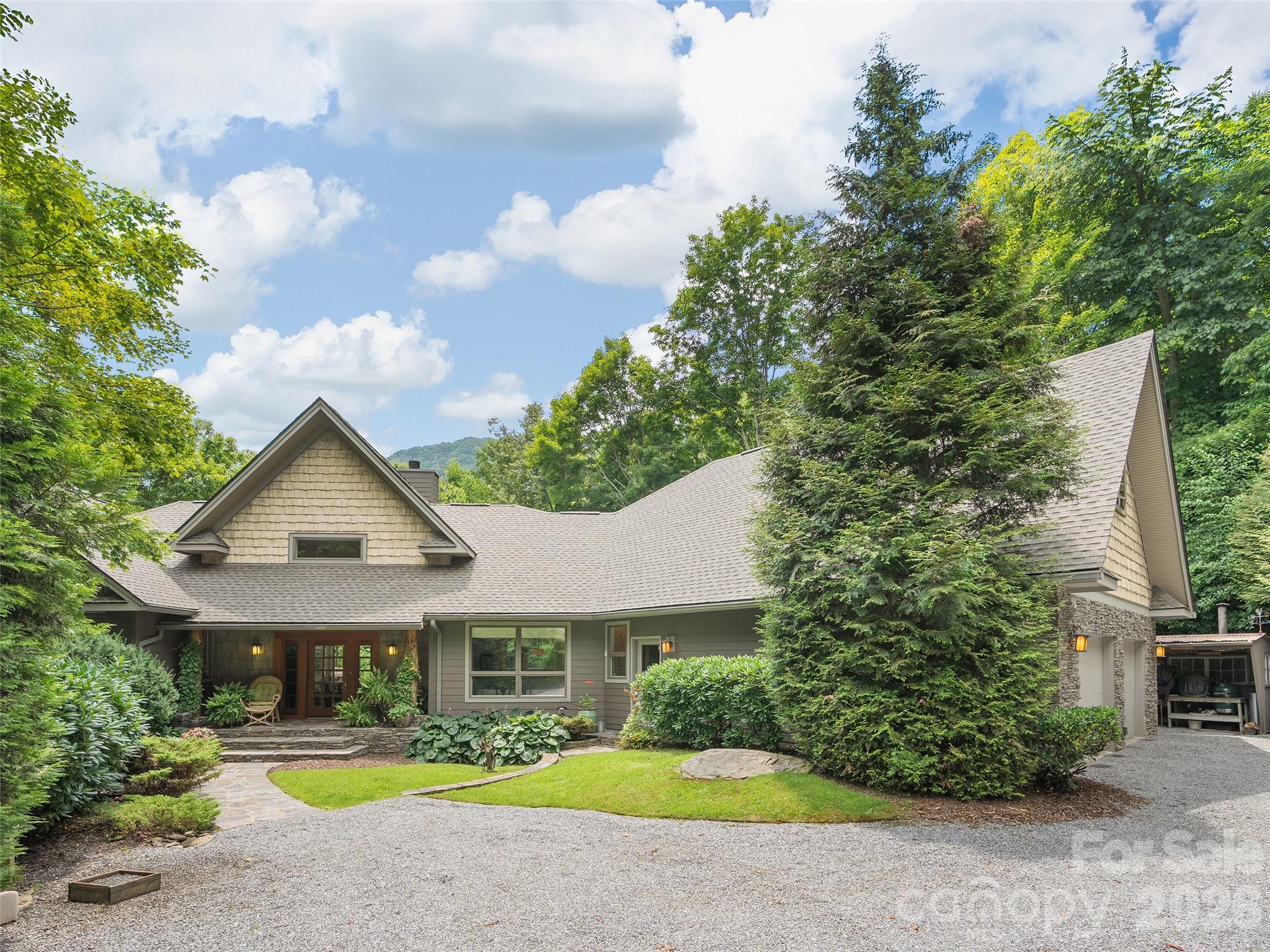515 Flying Hawk Trail Property Photo 1