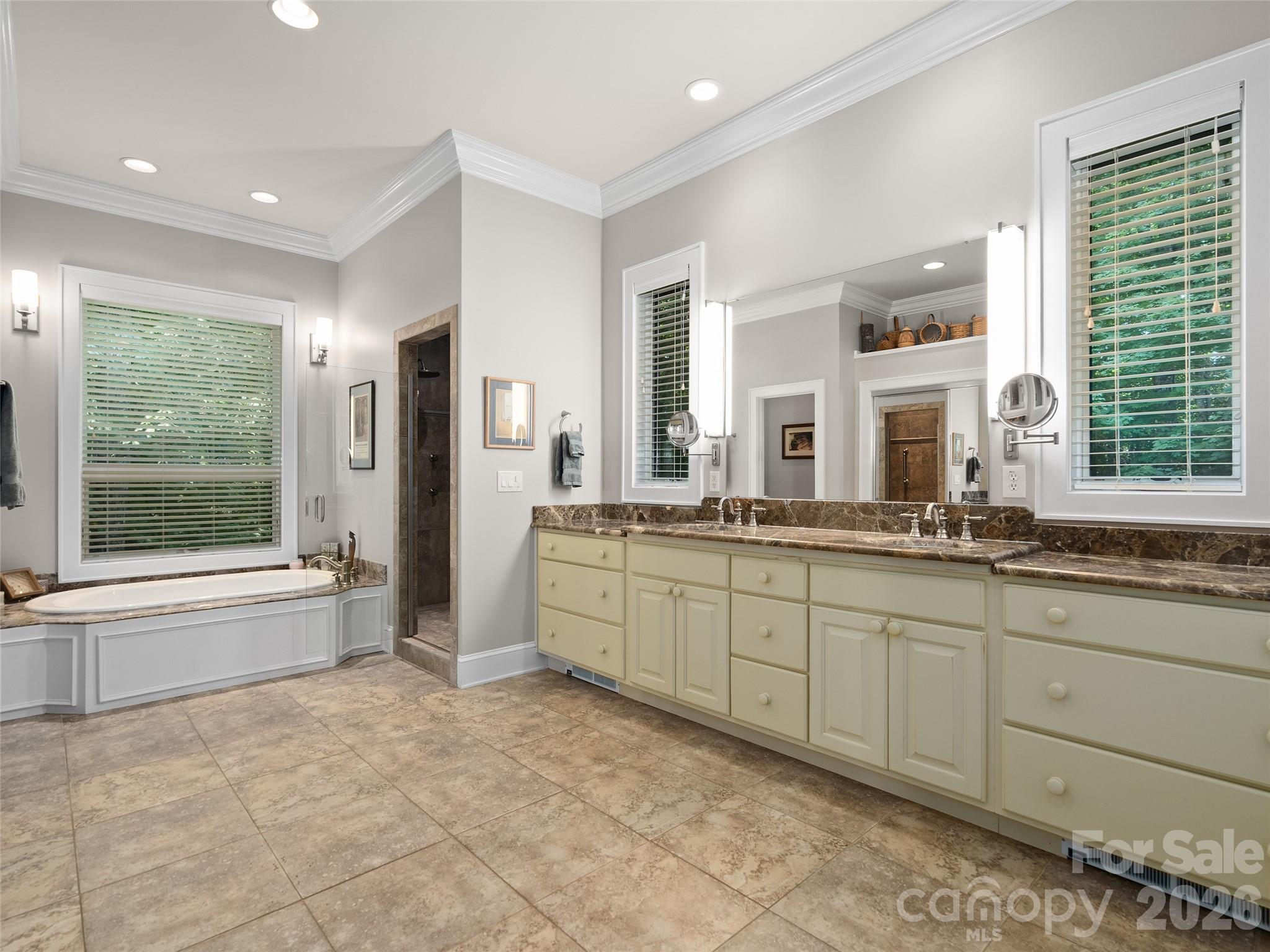 515 Flying Hawk Trail Property Photo 24