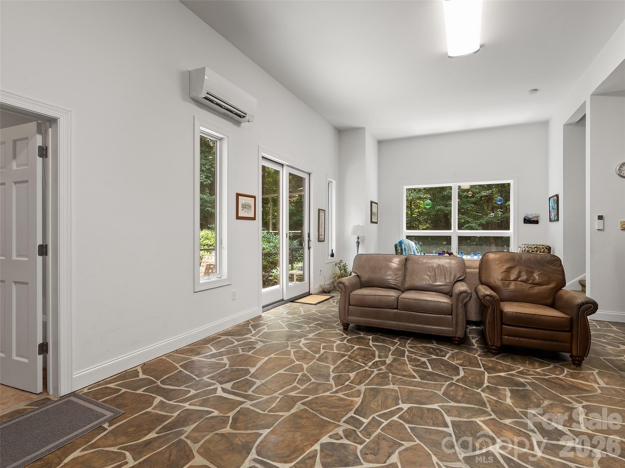 515 Flying Hawk Trail Property Photo 34