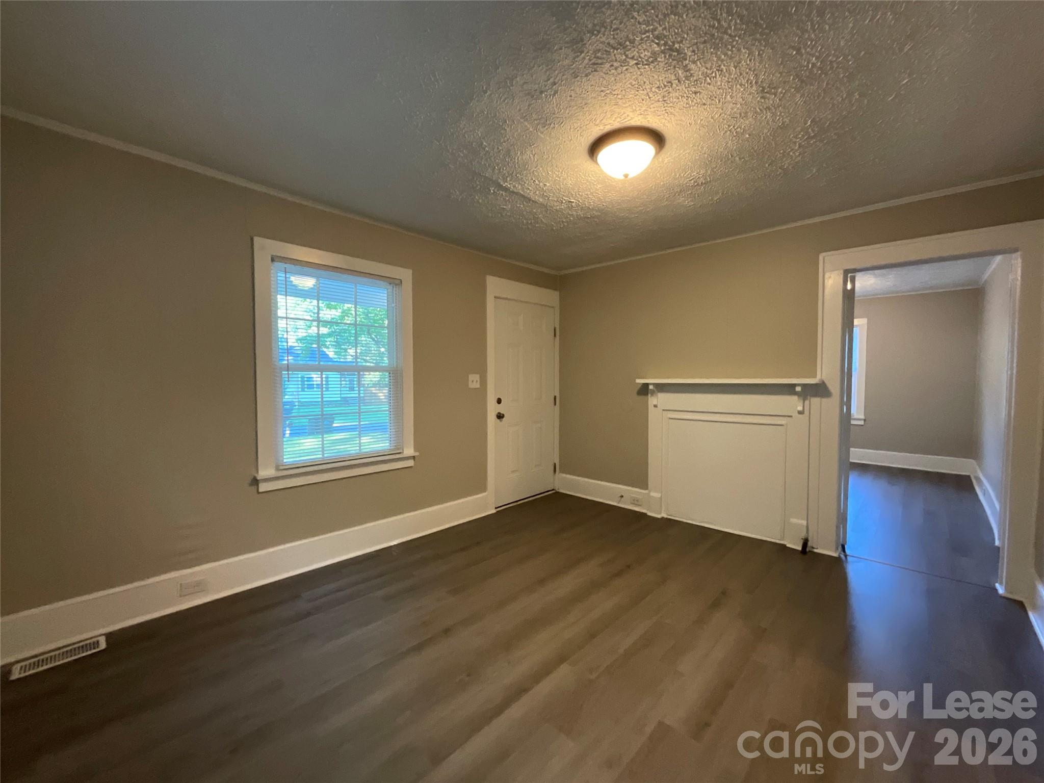 1034 Ridge Avenue Property Photo 3