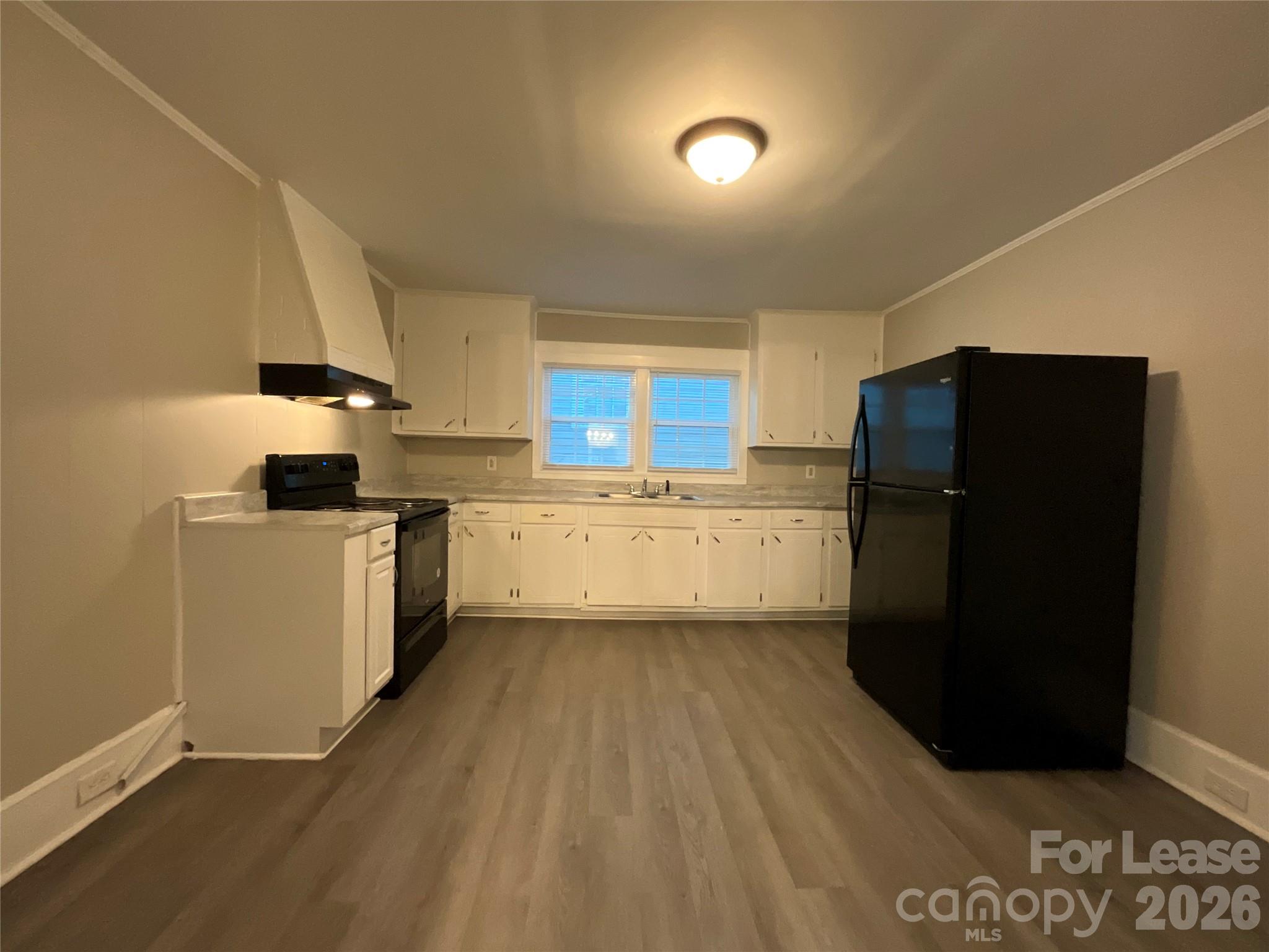 1034 Ridge Avenue Property Photo 6