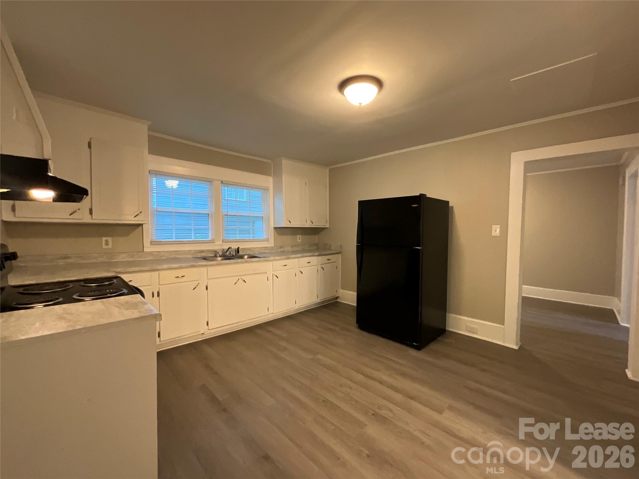 1034 Ridge Avenue Property Photo 7
