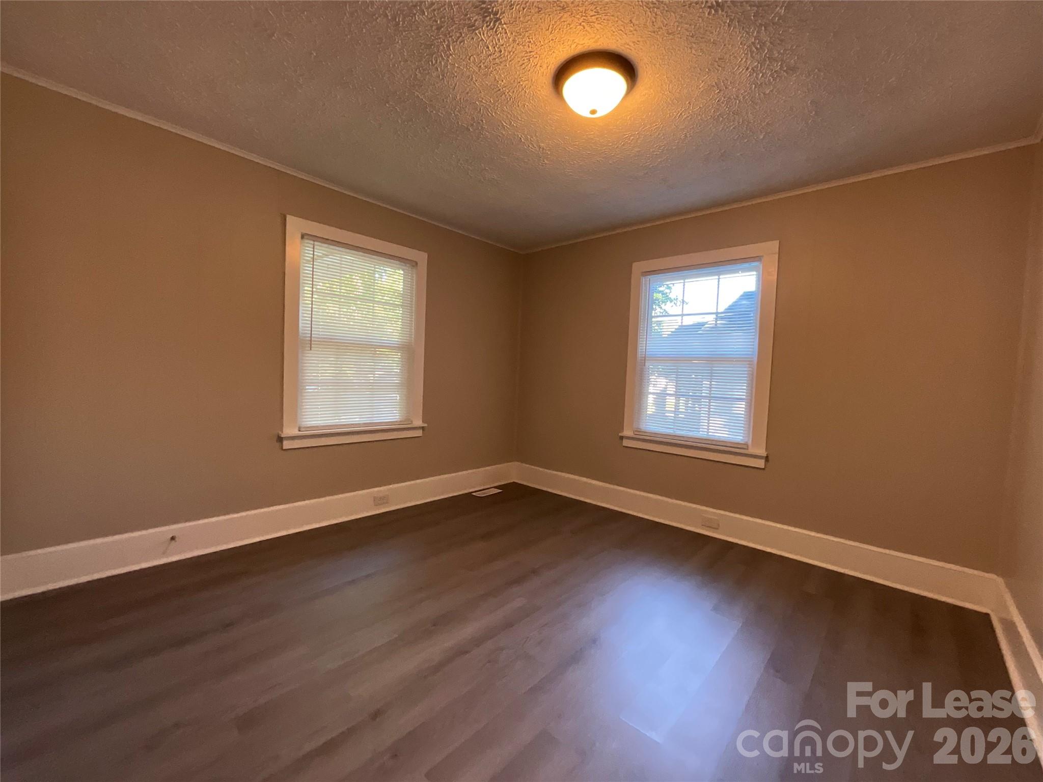 1034 Ridge Avenue Property Photo 11