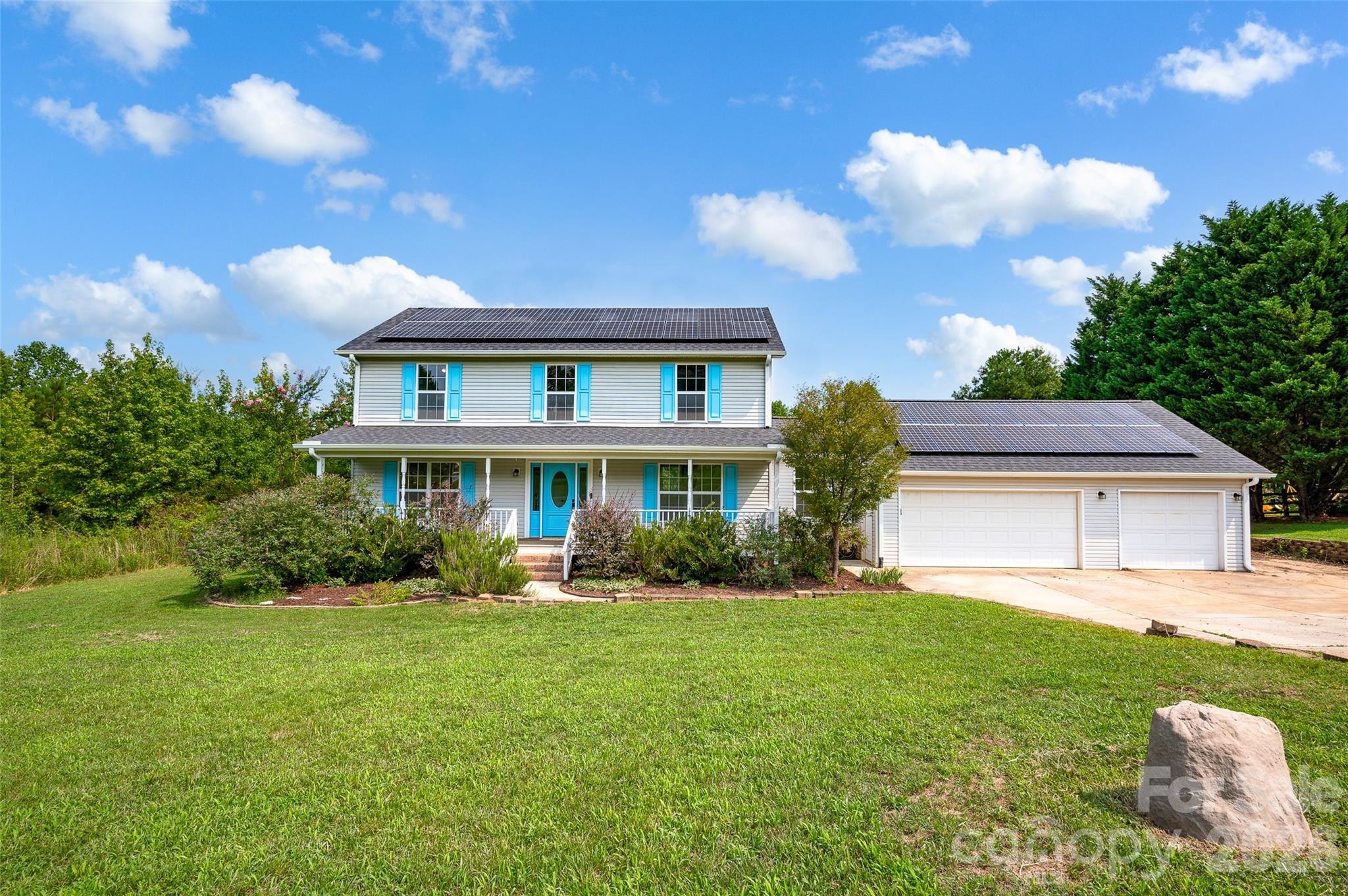 10724 Kingsview Drive Property Photo 1
