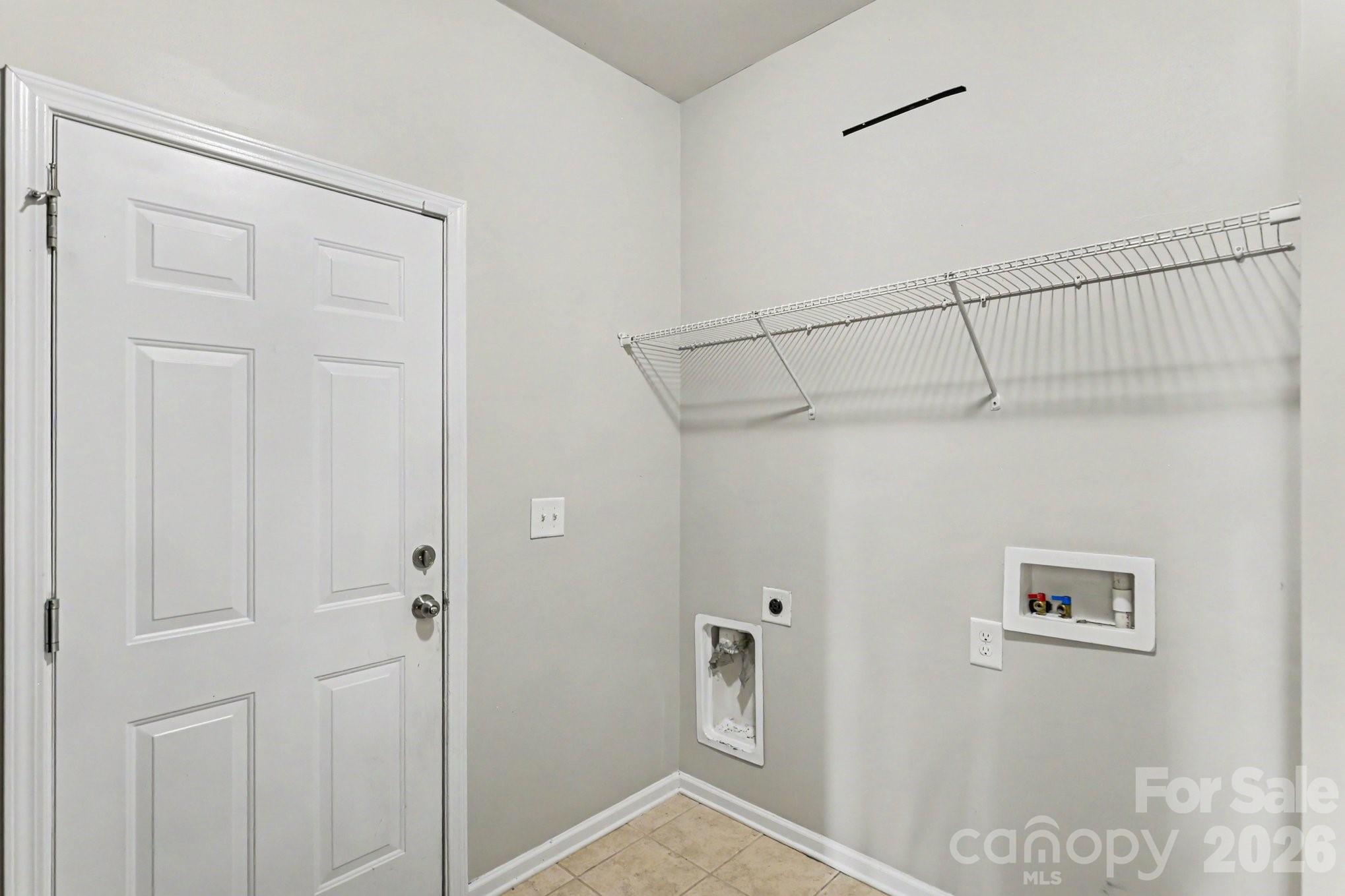 487 Moses Drive Property Photo 33