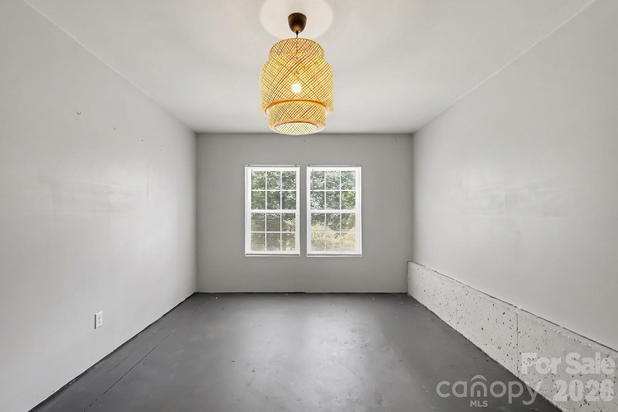 487 Moses Drive Property Photo 39