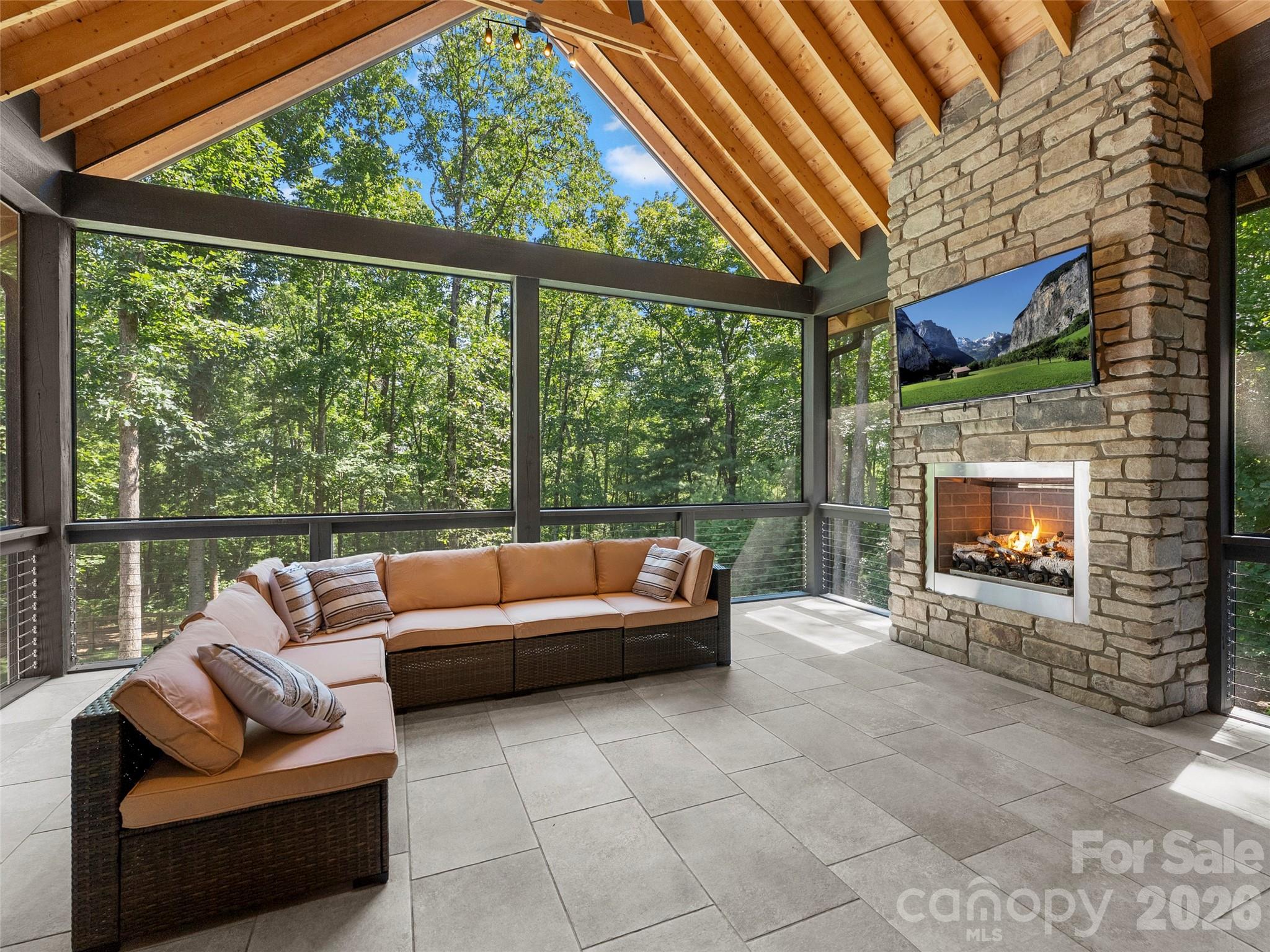 80 Maple Grove Court Property Photo 15