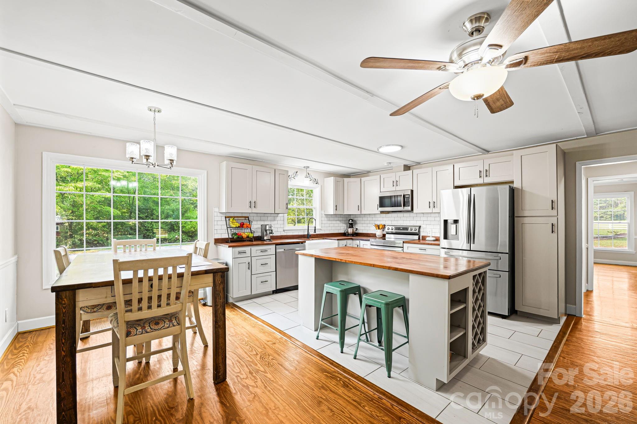 2116 Lide Springs Road Property Photo 3
