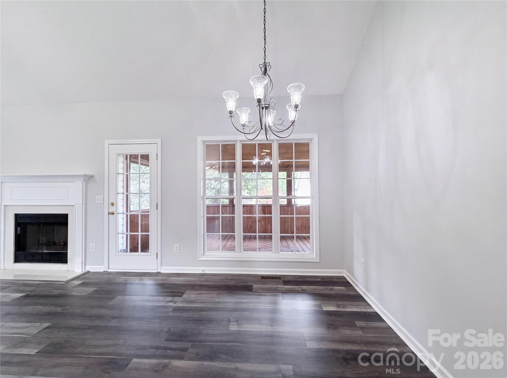 2160 Brantley Creek Drive Property Photo 6