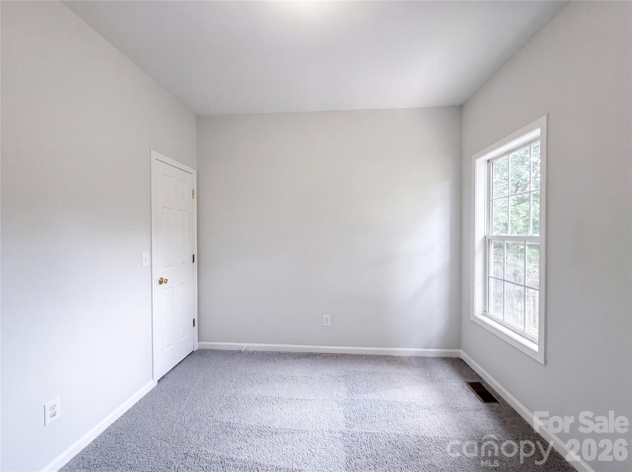 2160 Brantley Creek Drive Property Photo 9