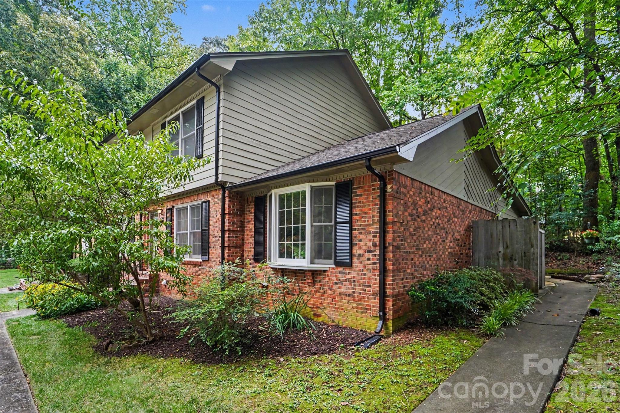 128 Ashbrooke Drive Property Photo 8