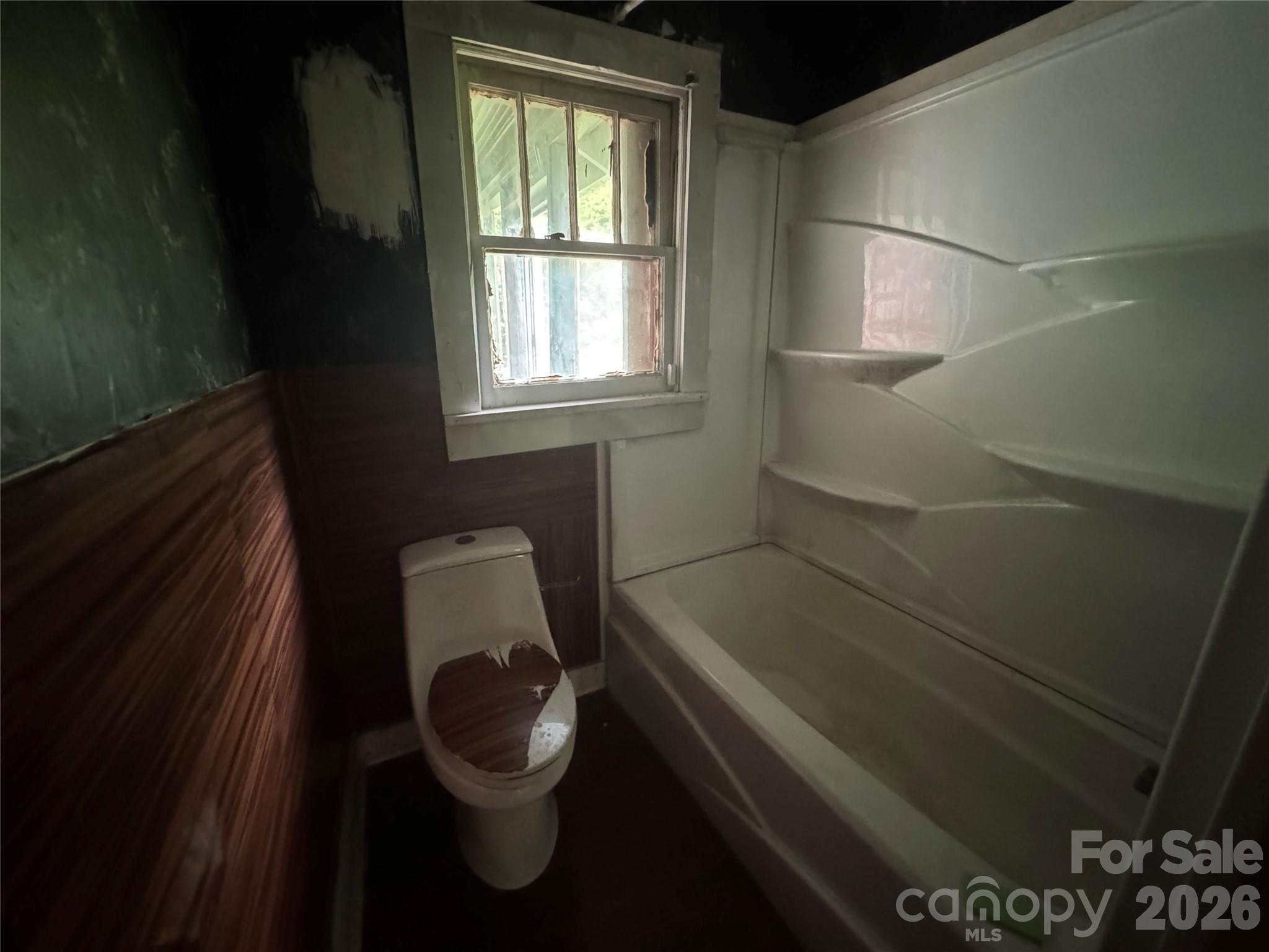 165 Stafford Drive Property Photo 7