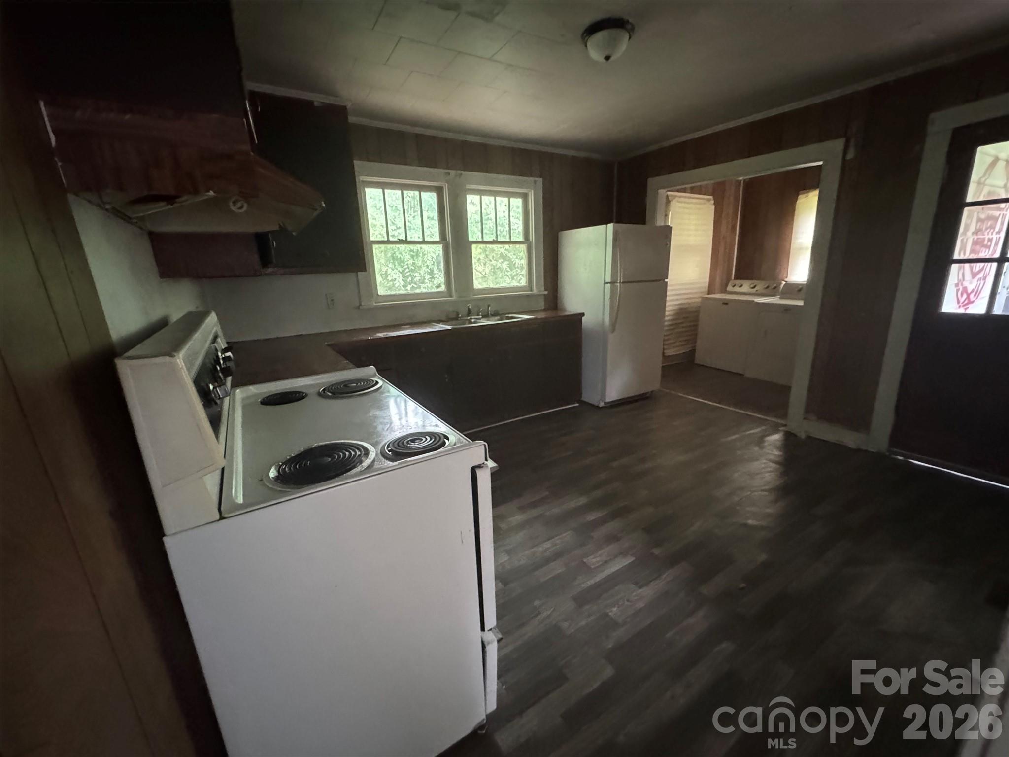 165 Stafford Drive Property Photo 8