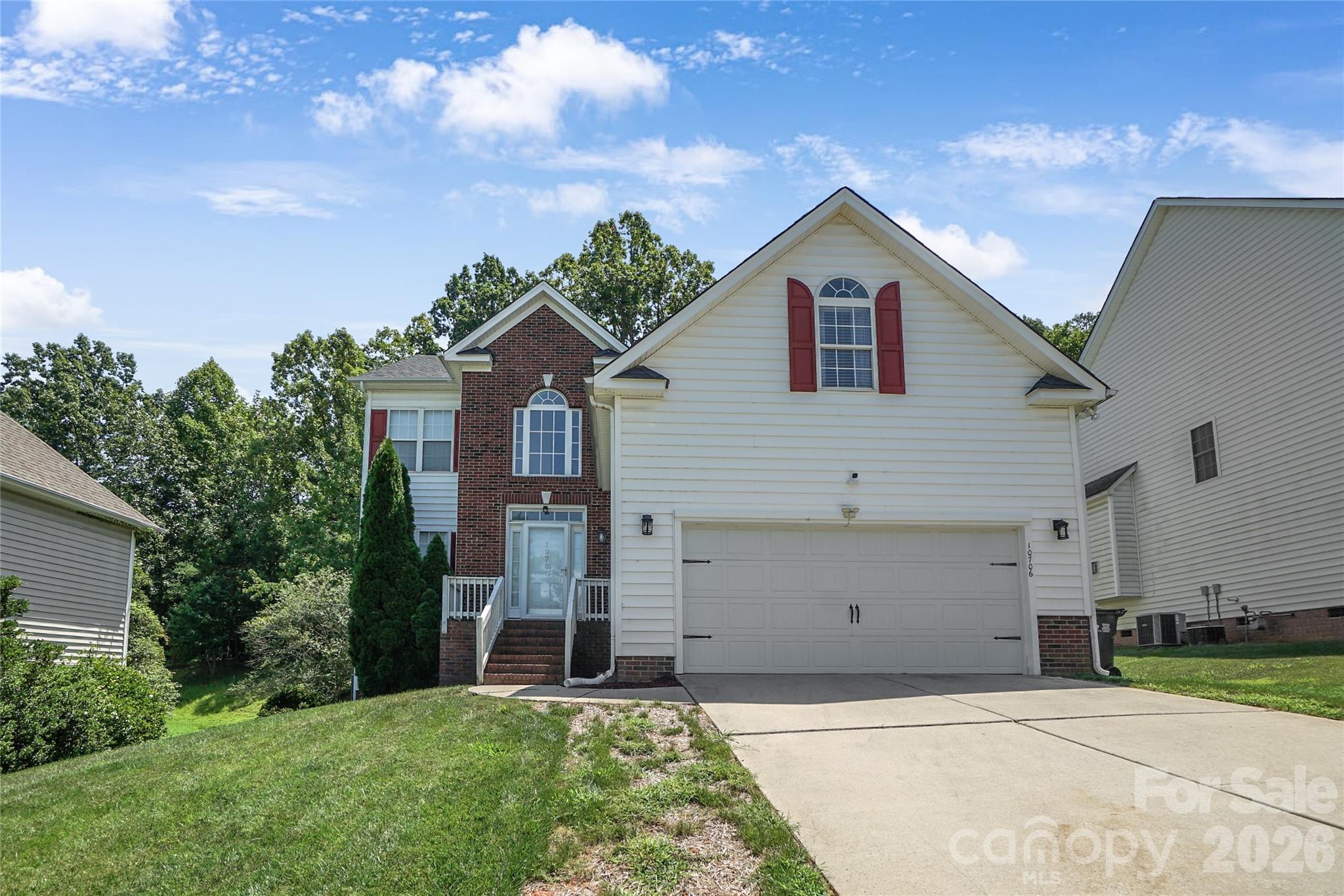 10706 Hellebore Road Property Photo 2
