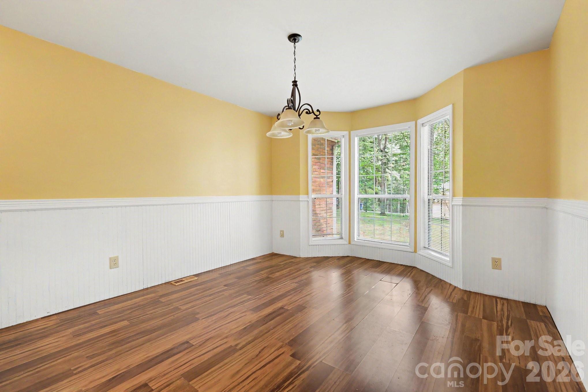 7944 Woodhill Cove Lane Property Photo 7
