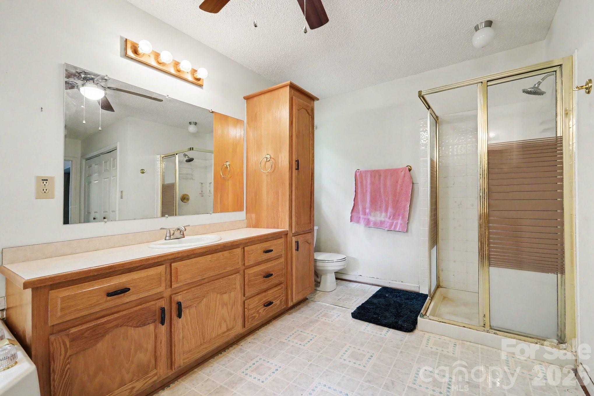 7944 Woodhill Cove Lane Property Photo 15