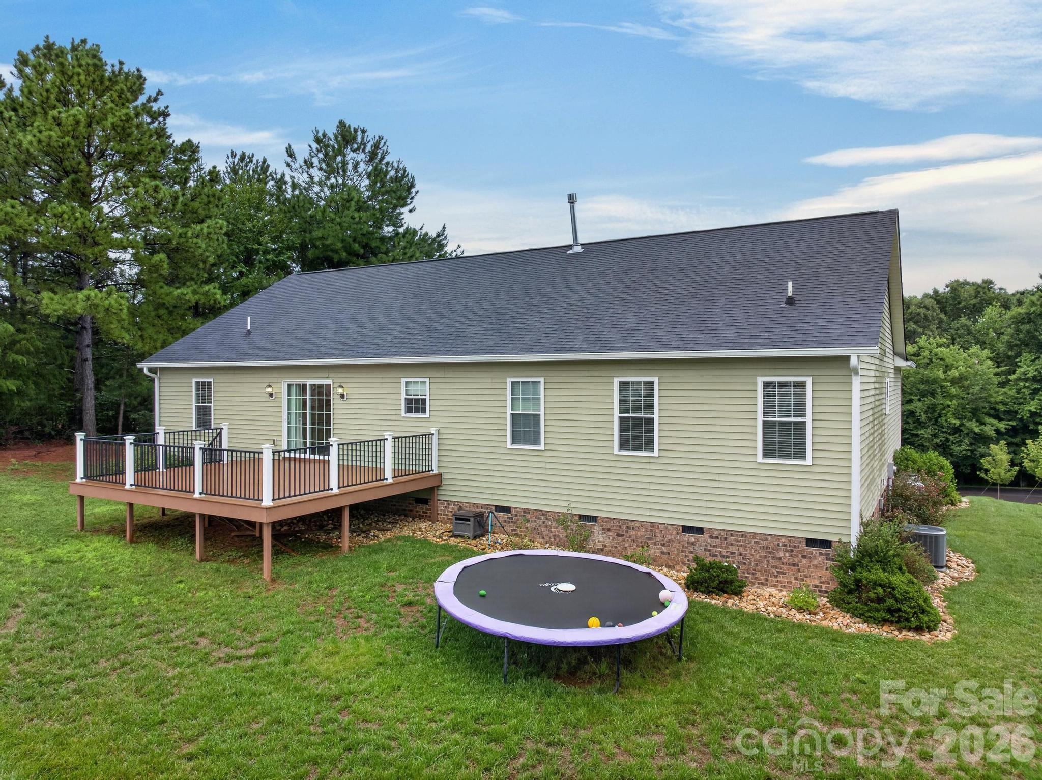 8 Waterford Court Property Photo 2