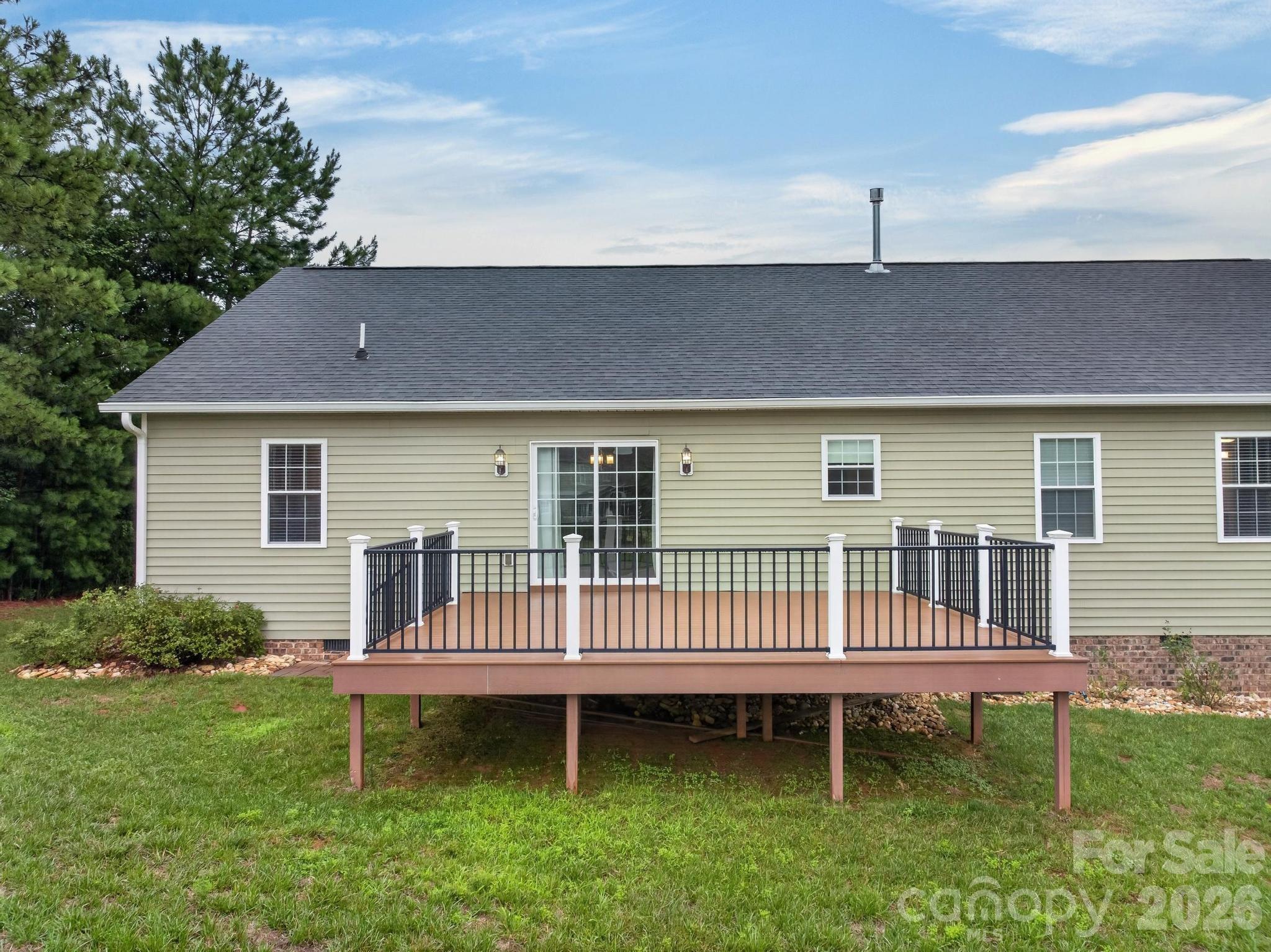 8 Waterford Court Property Photo 5