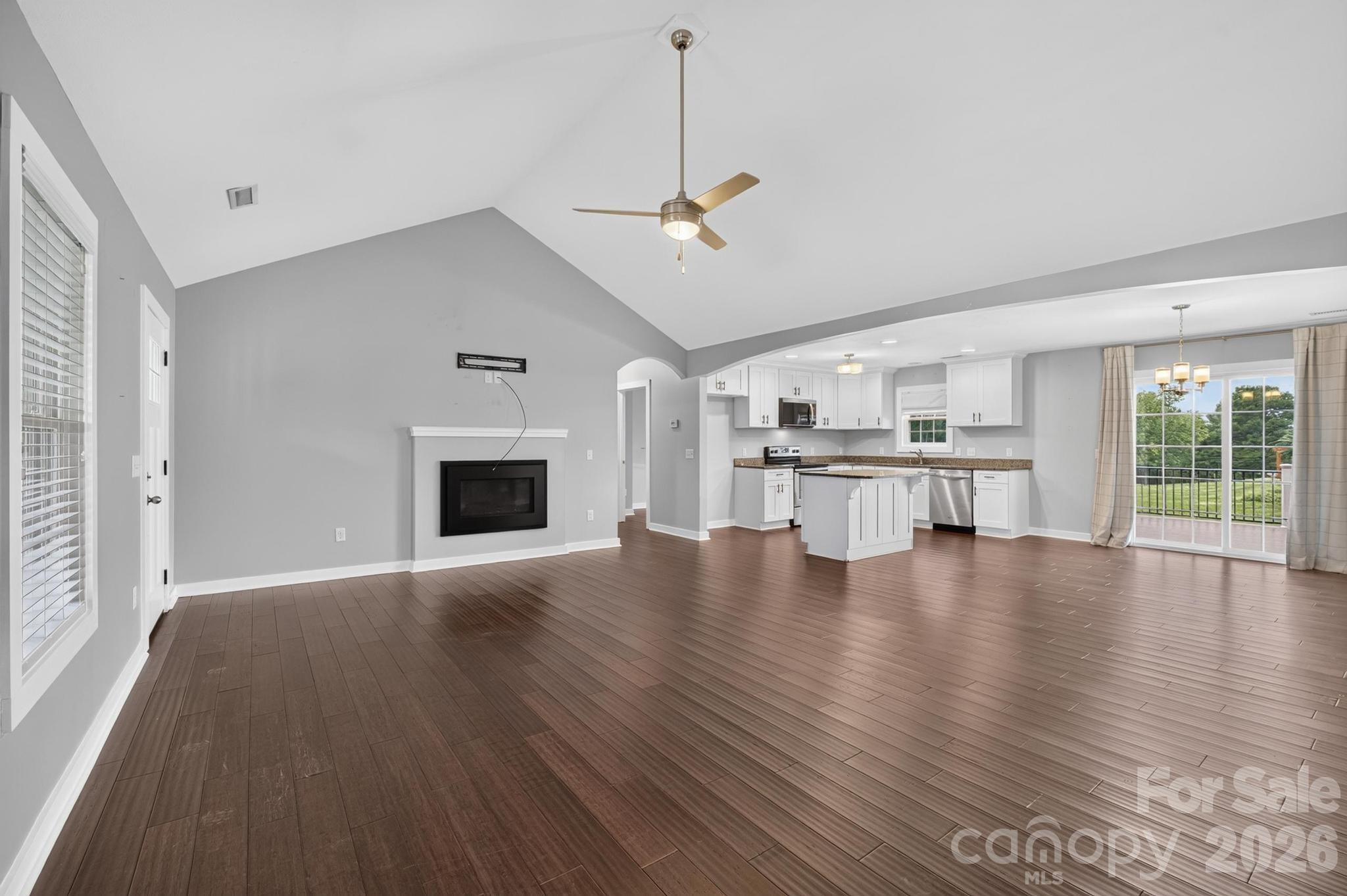 8 Waterford Court Property Photo 11