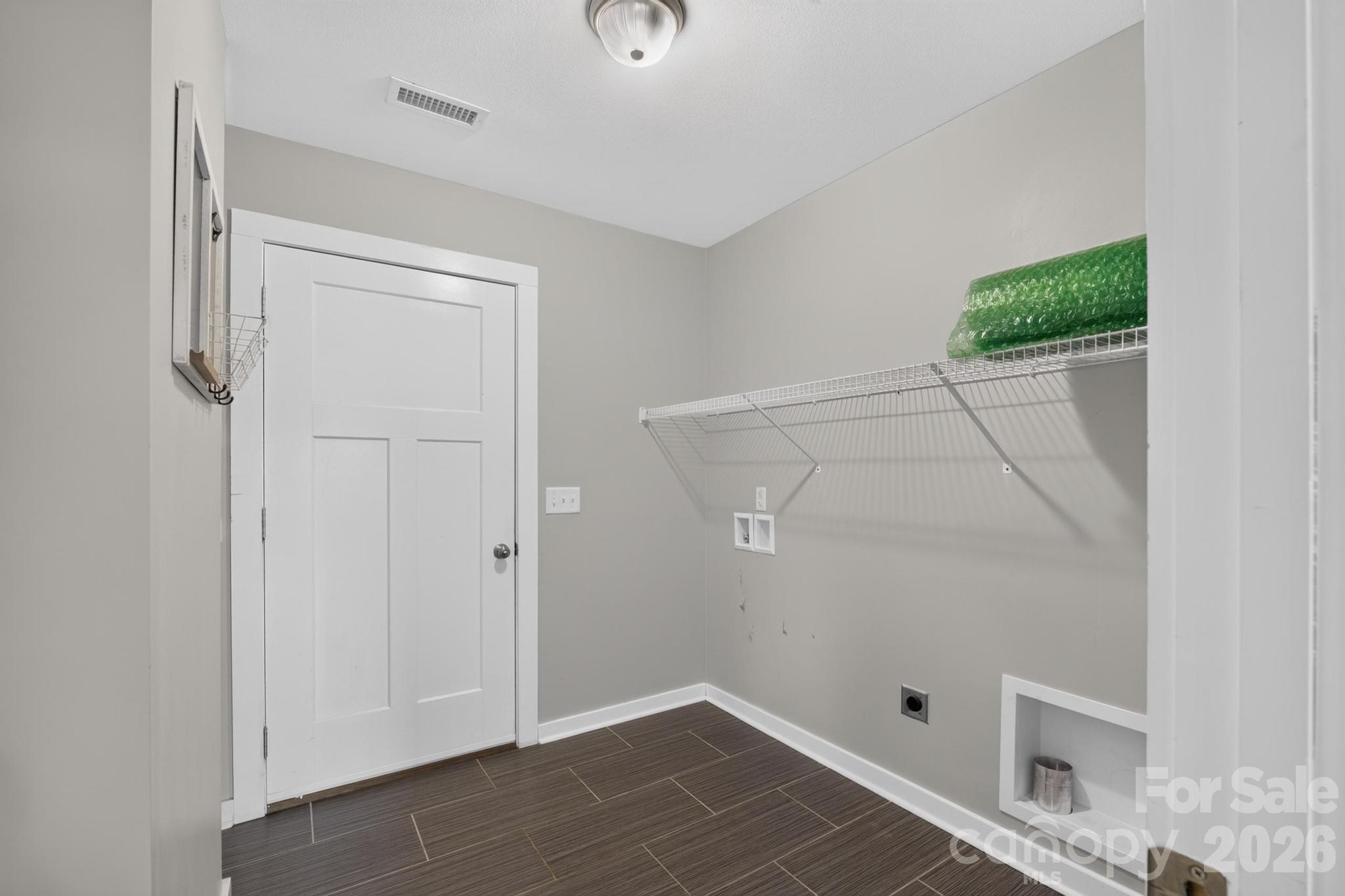8 Waterford Court Property Photo 22