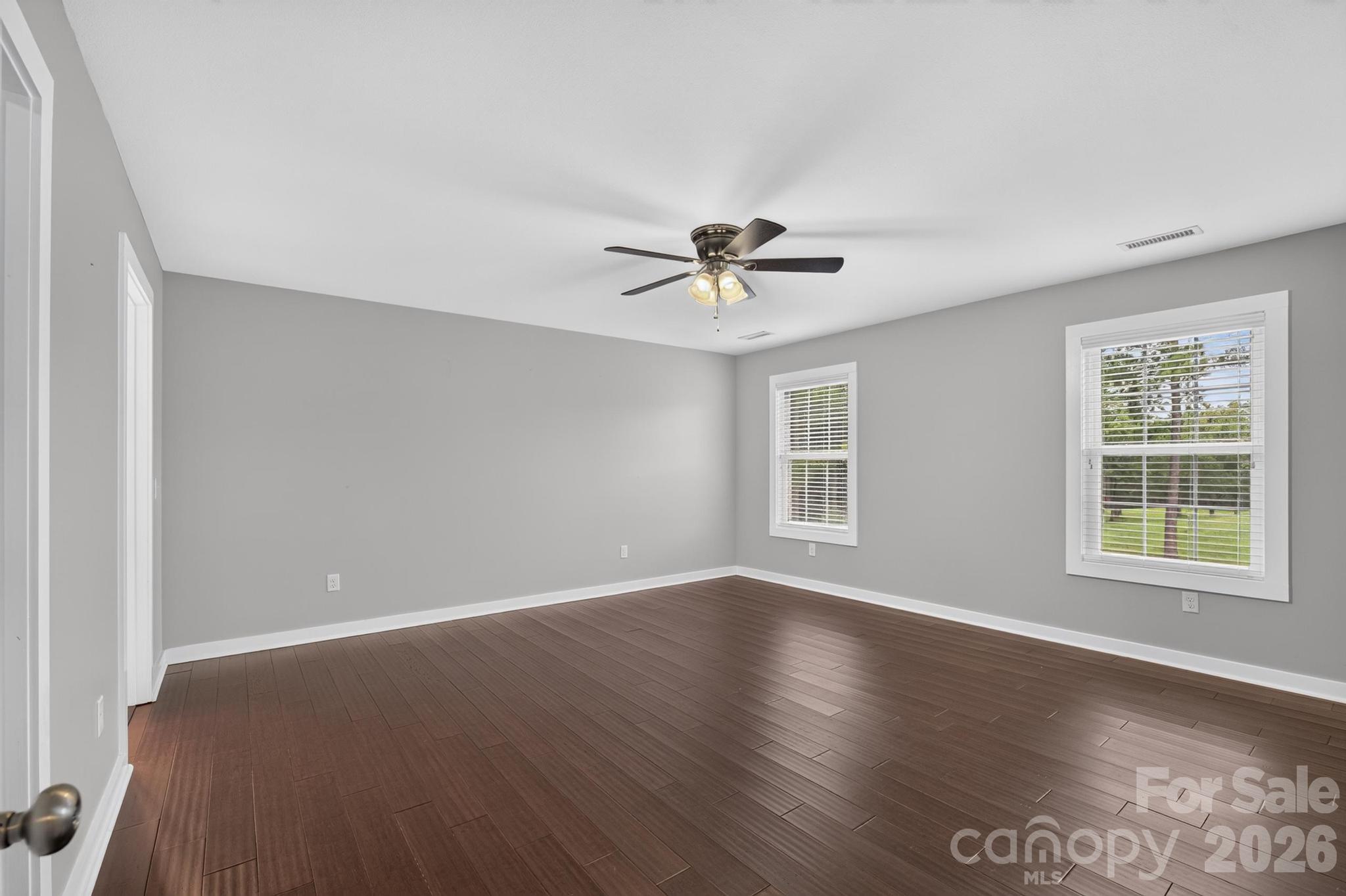 8 Waterford Court Property Photo 28