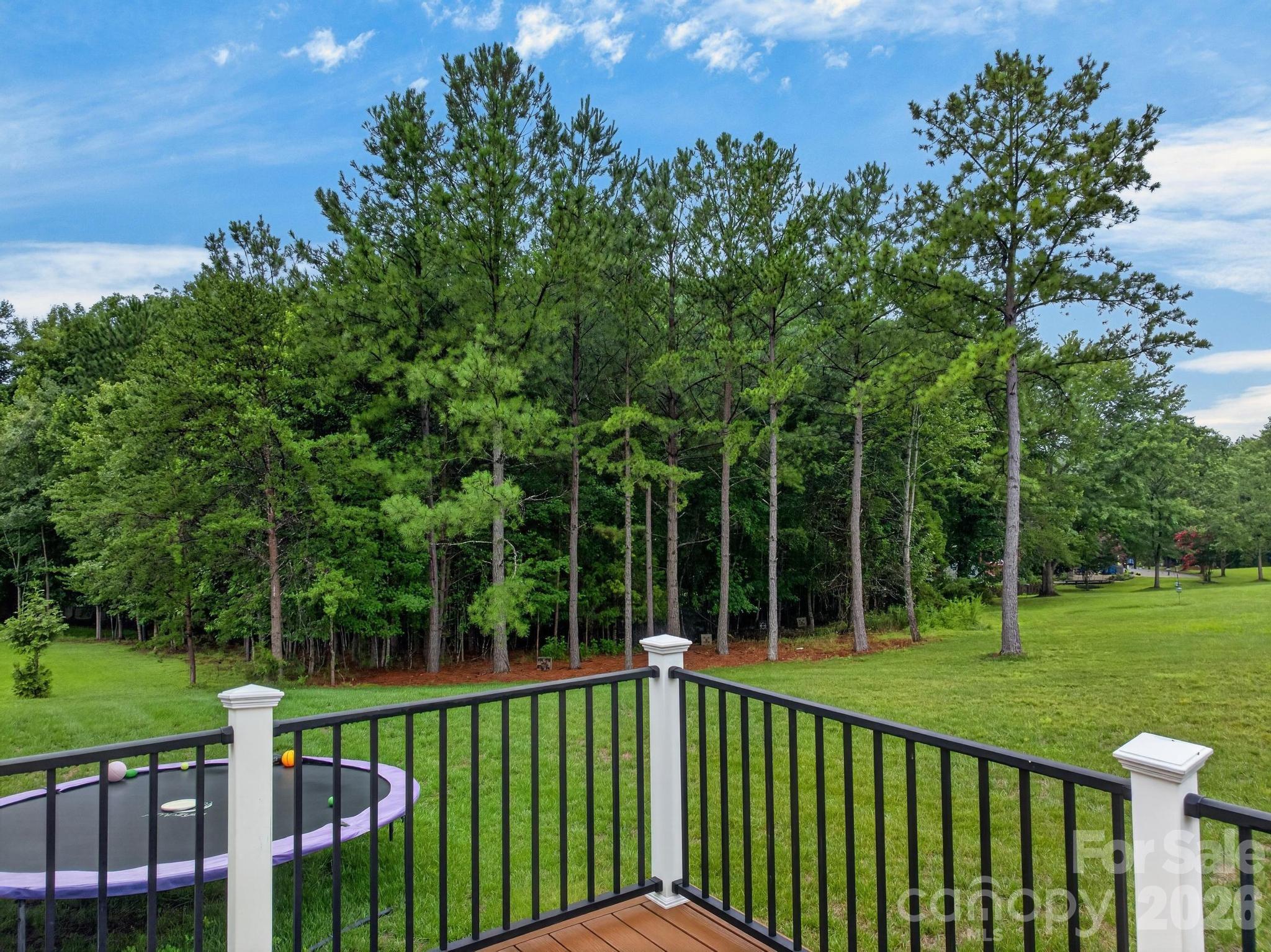 8 Waterford Court Property Photo 33