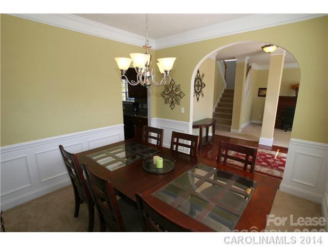 10132 Montrose Drive Property Photo 3
