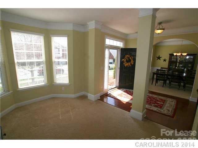 10132 Montrose Drive Property Photo 8