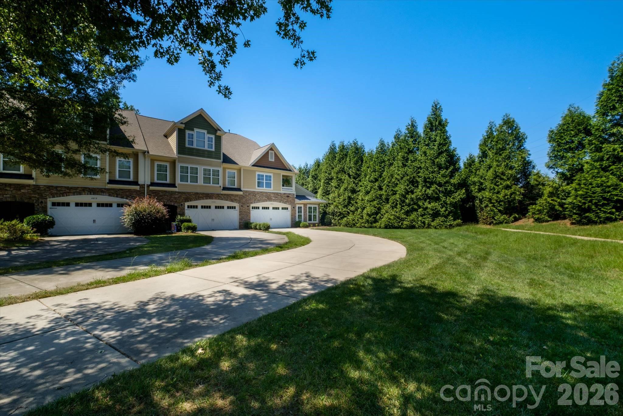 4004 La Crema Drive Property Photo 6