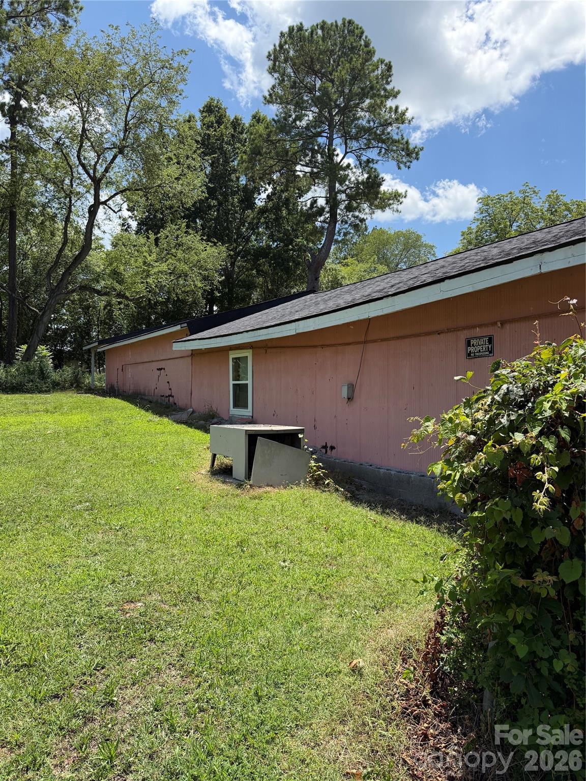 569 Pinckney Road Property Photo 3