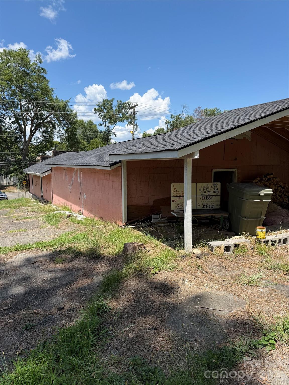 569 Pinckney Road Property Photo 5