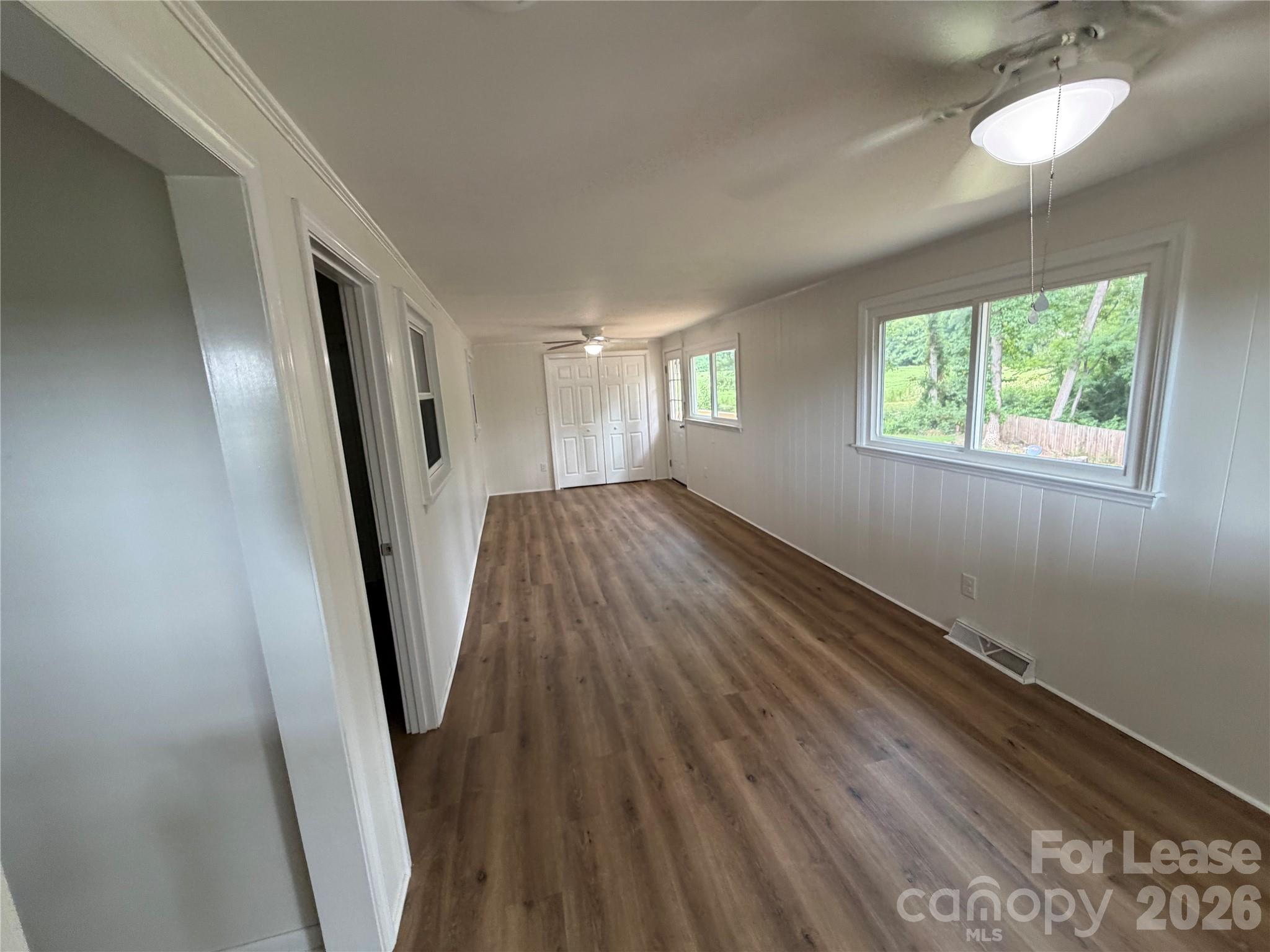 147 Crooked Lane Property Photo 10