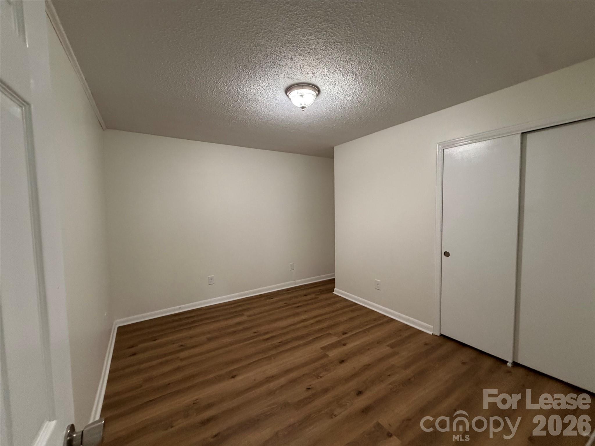147 Crooked Lane Property Photo 11