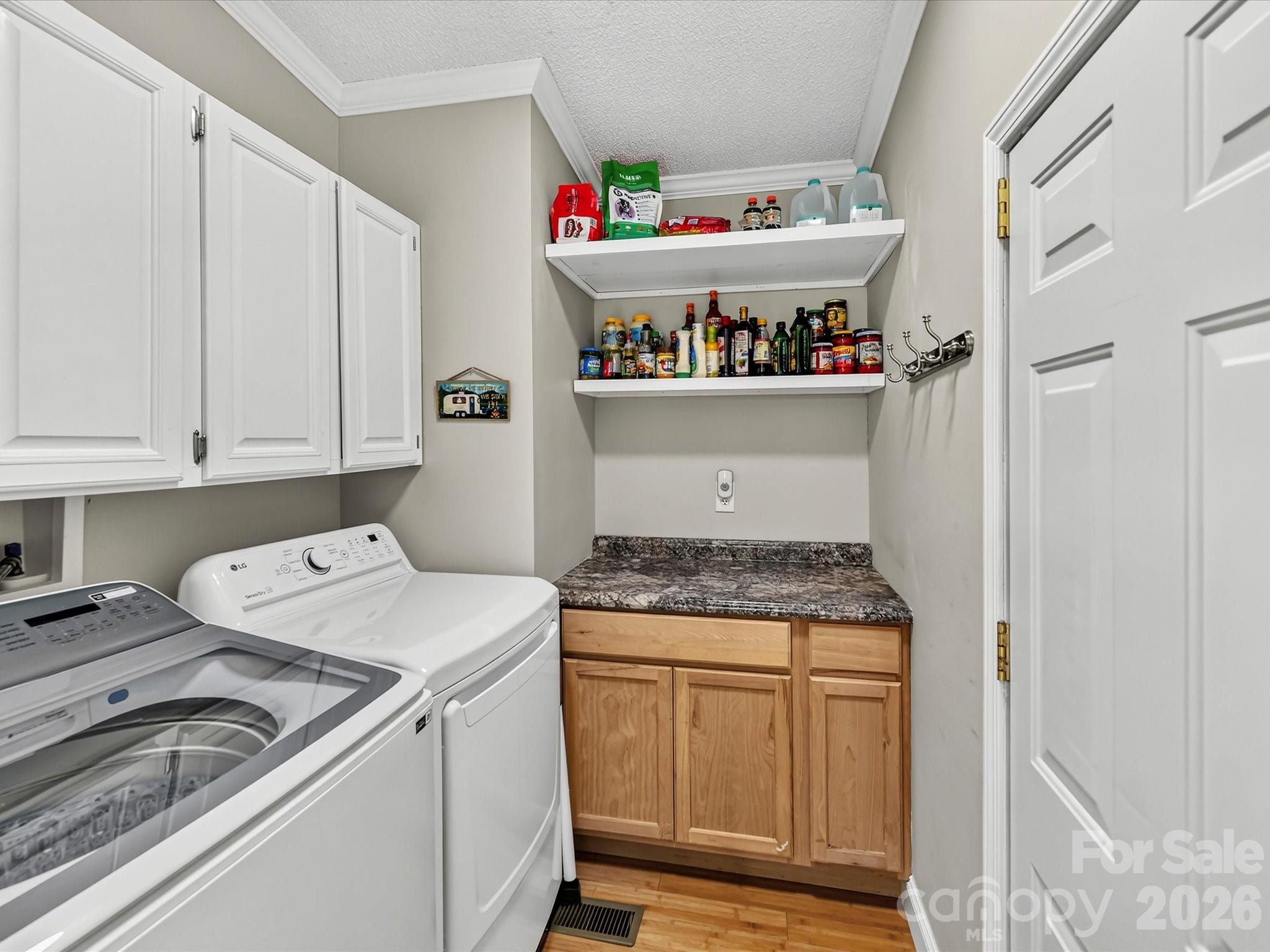 4486 Graybirch Drive Property Photo 20