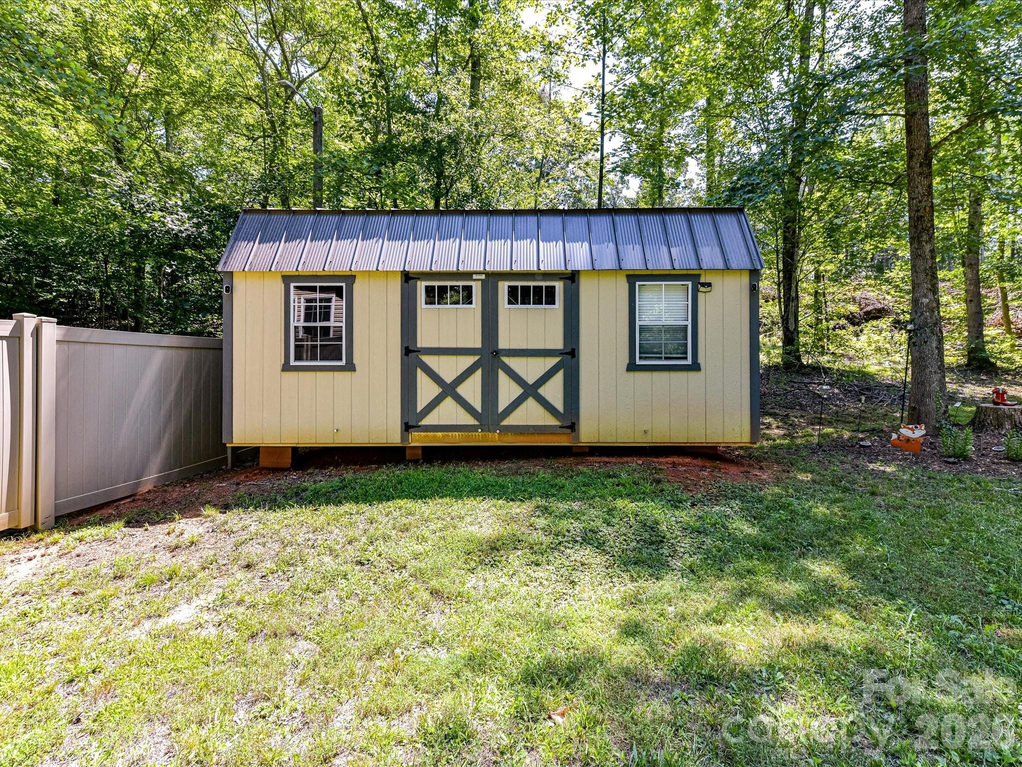 4486 Graybirch Drive Property Photo 23