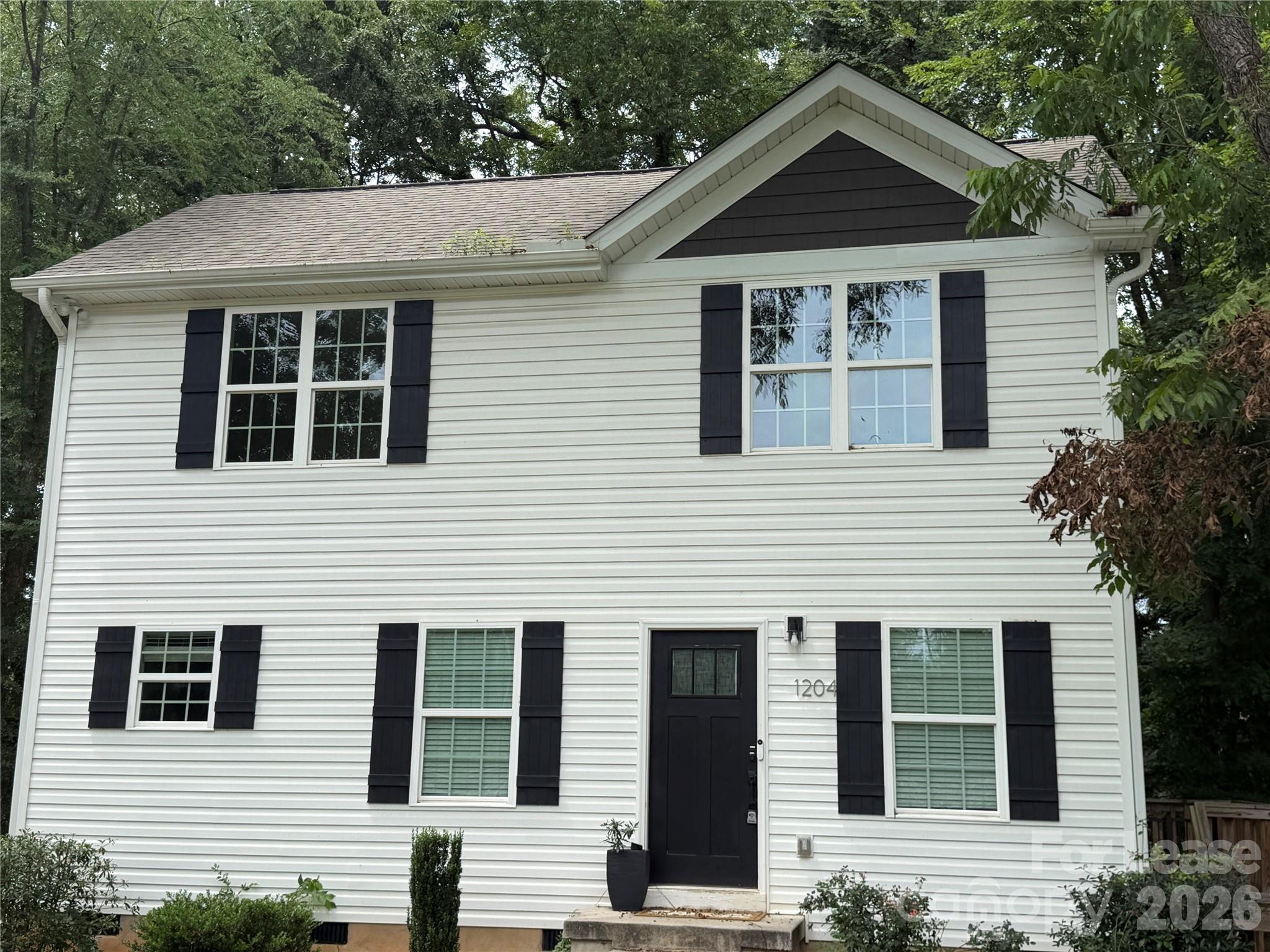 1204 W Airline Avenue Property Photo 1