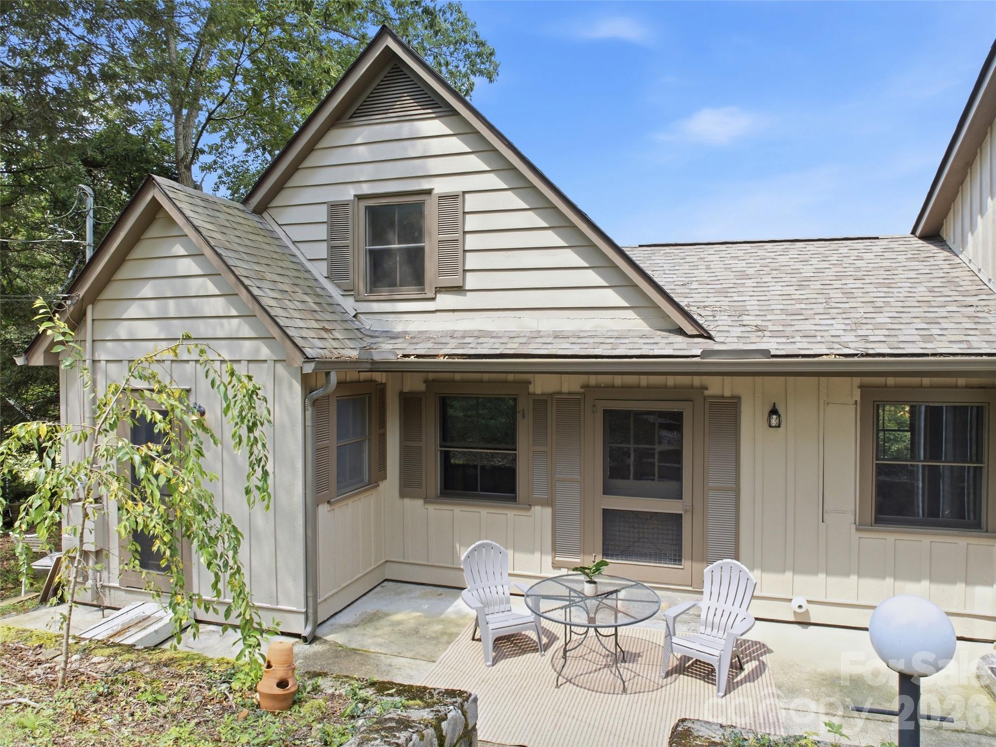 279 Longview Drive Property Photo 6