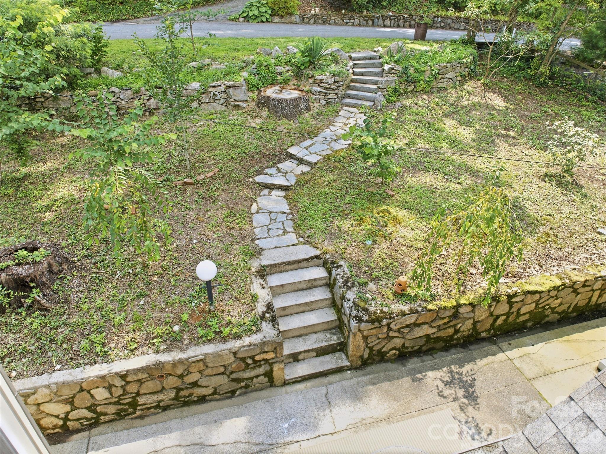 279 Longview Drive Property Photo 7