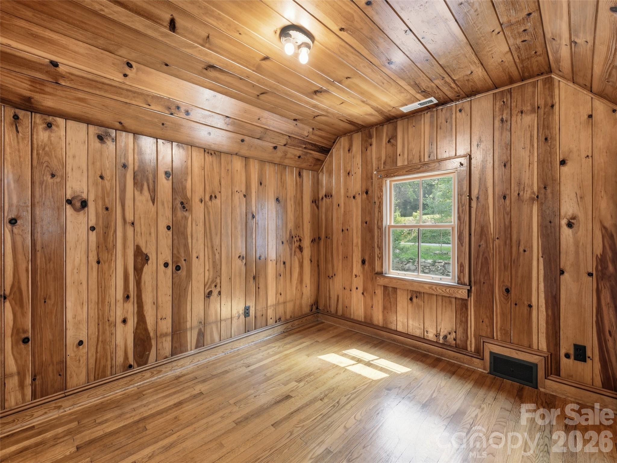279 Longview Drive Property Photo 33