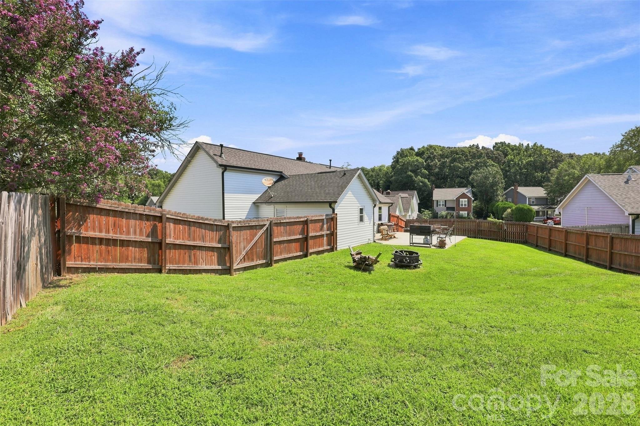 2604 Fence Post Lane Property Photo 24