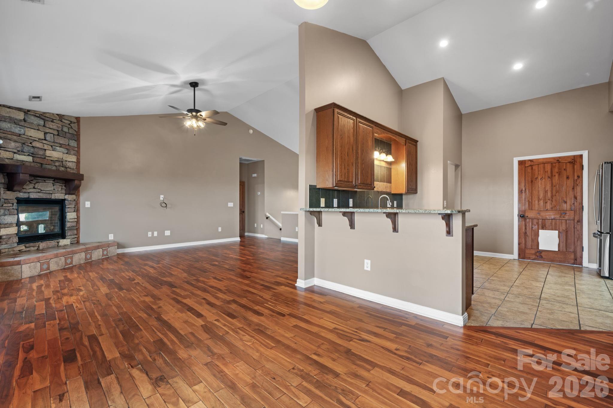 5395 Stonegate Farm Drive Property Photo 5