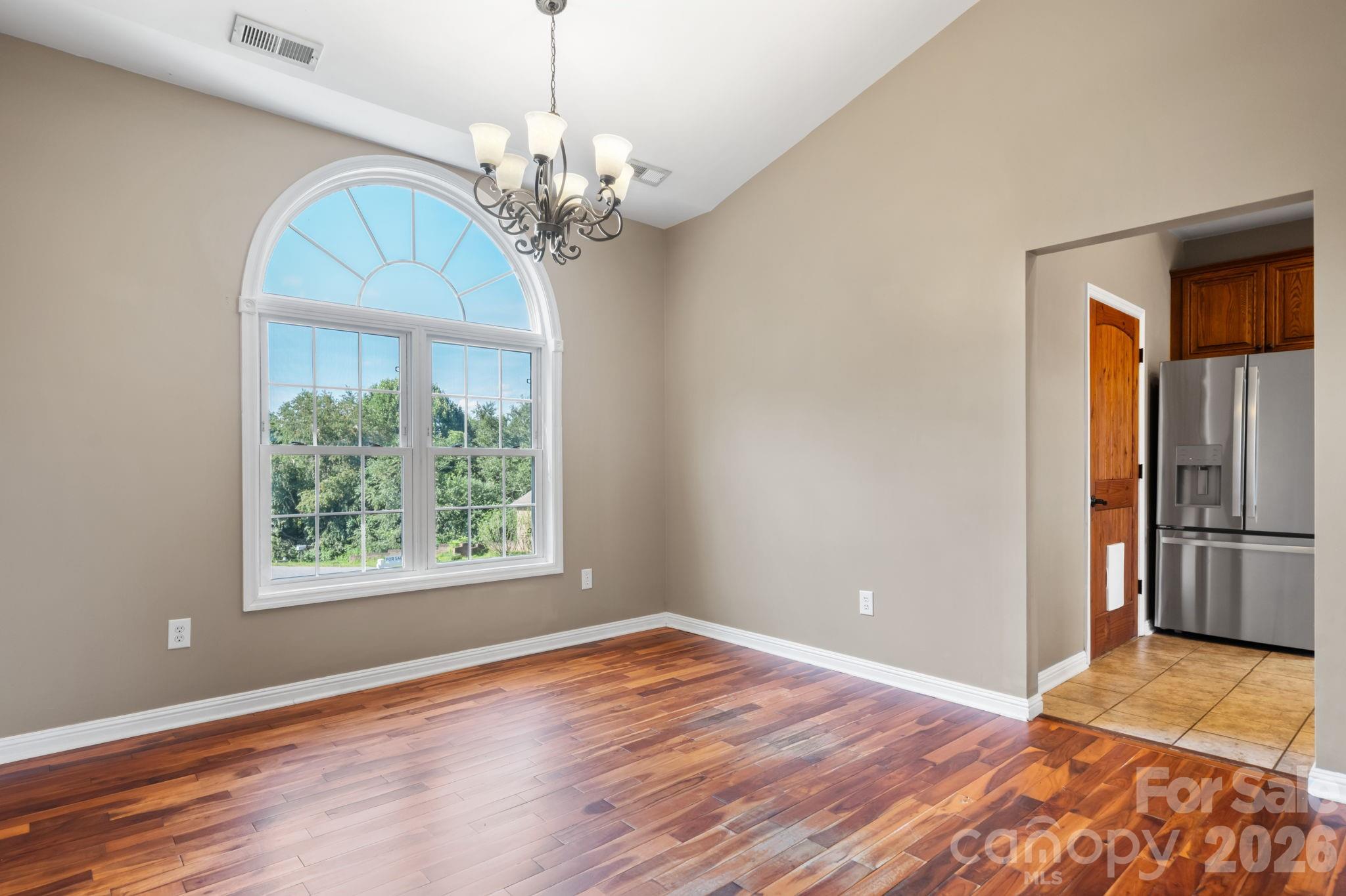5395 Stonegate Farm Drive Property Photo 6