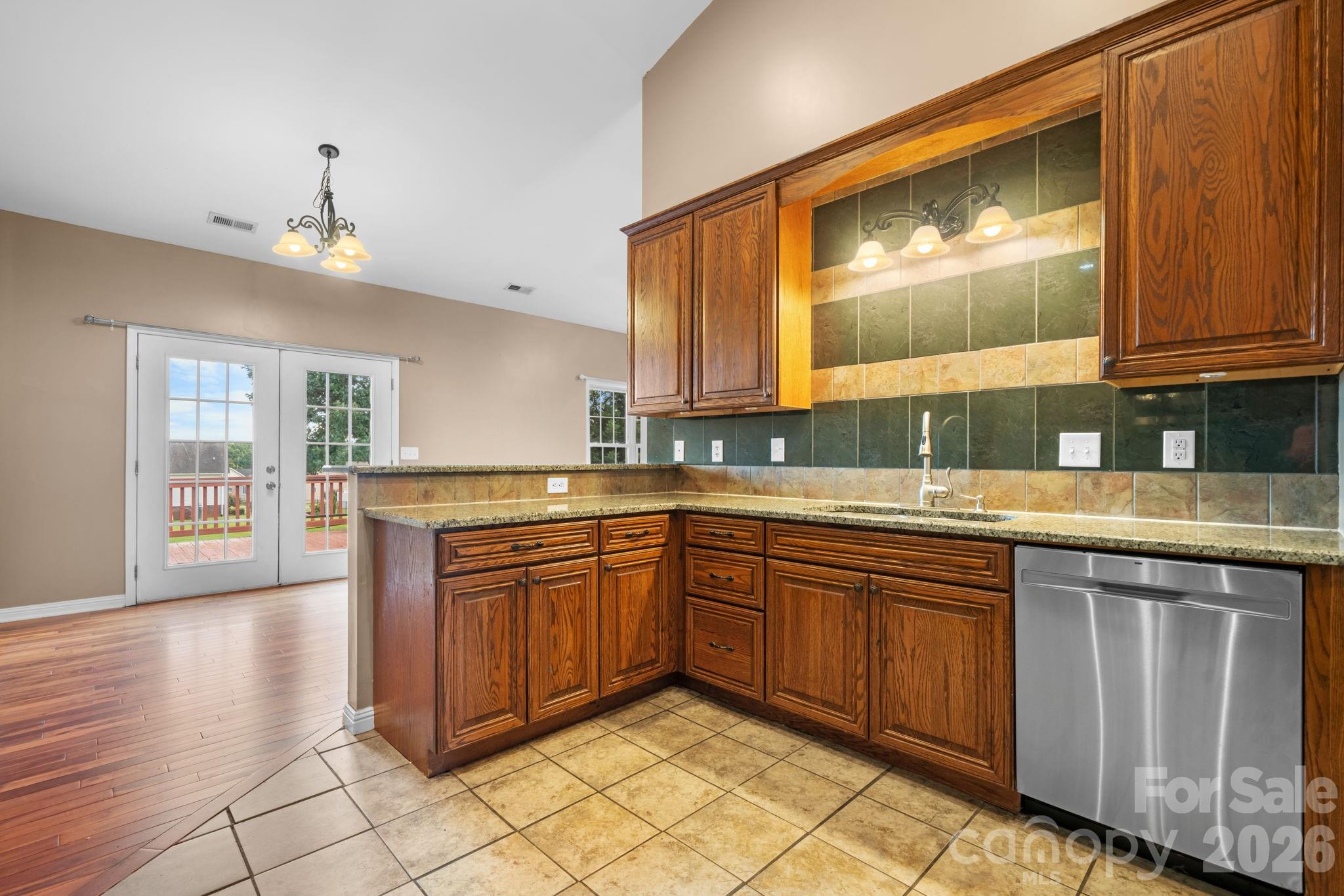5395 Stonegate Farm Drive Property Photo 7