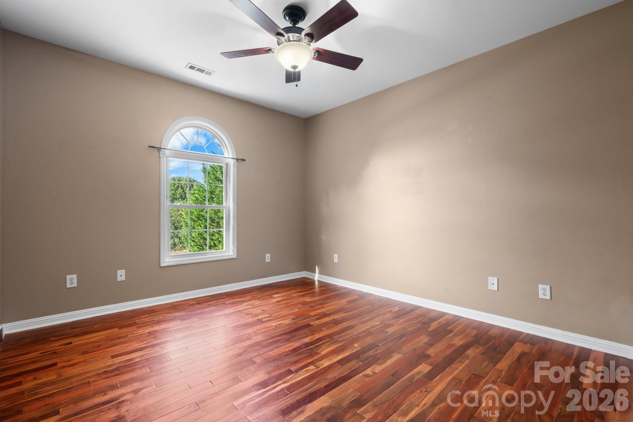 5395 Stonegate Farm Drive Property Photo 20