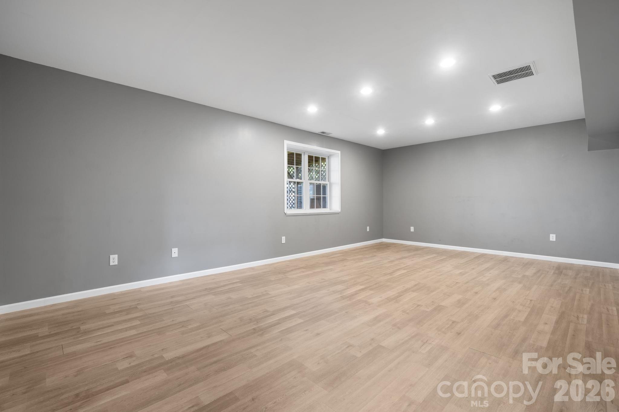 5395 Stonegate Farm Drive Property Photo 25