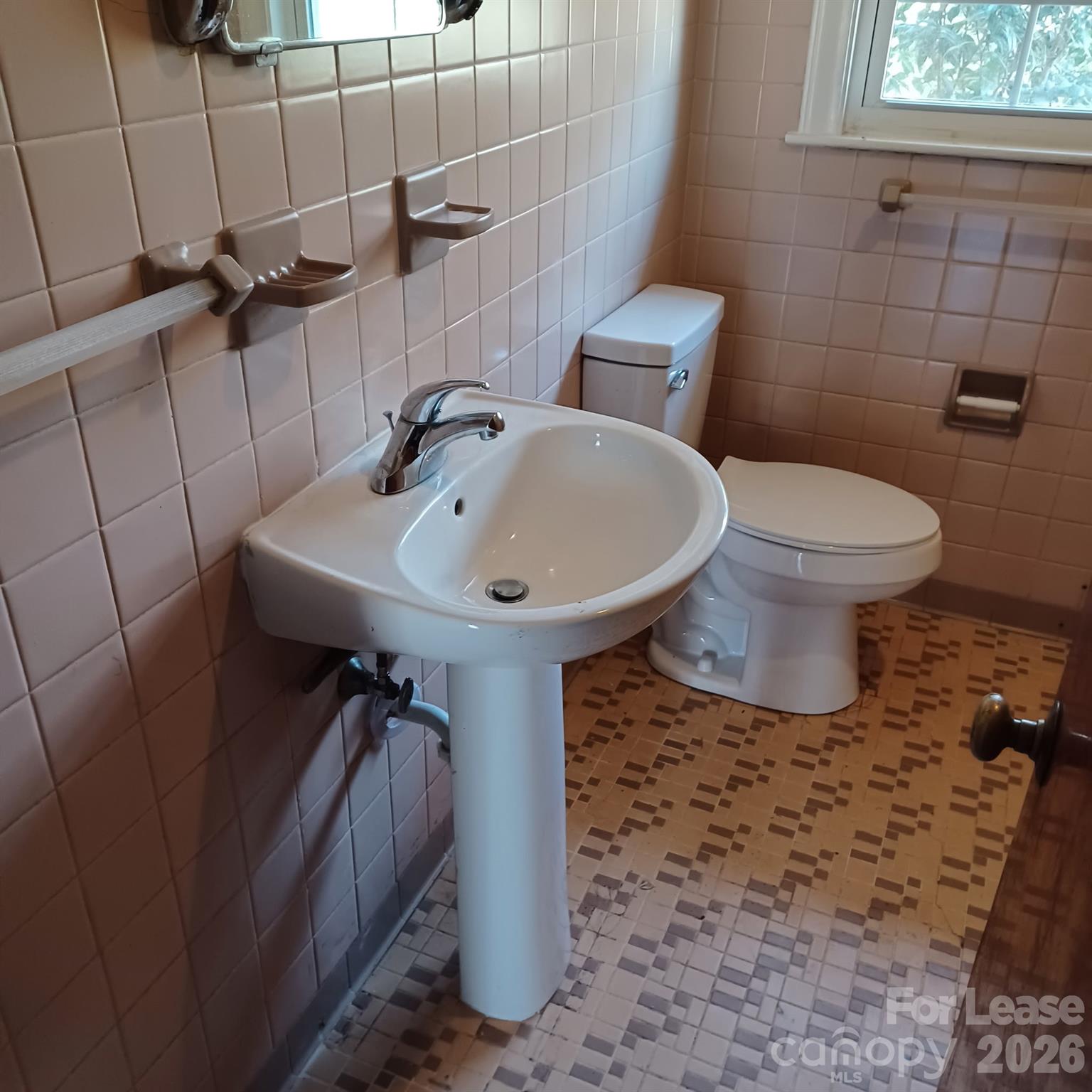 2504 Park Lane Property Photo 7