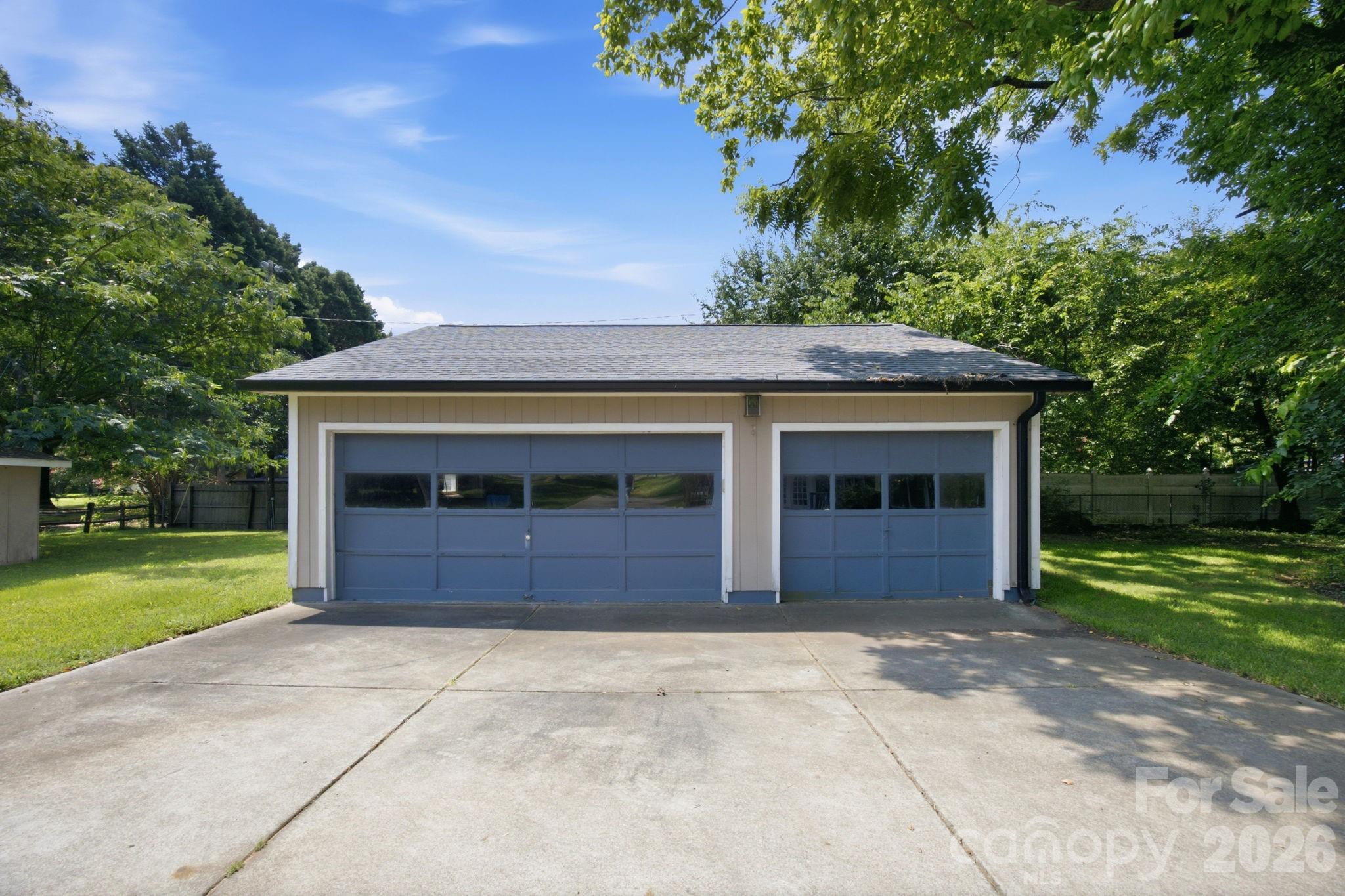 13128 Blacksmith Court Property Photo 28