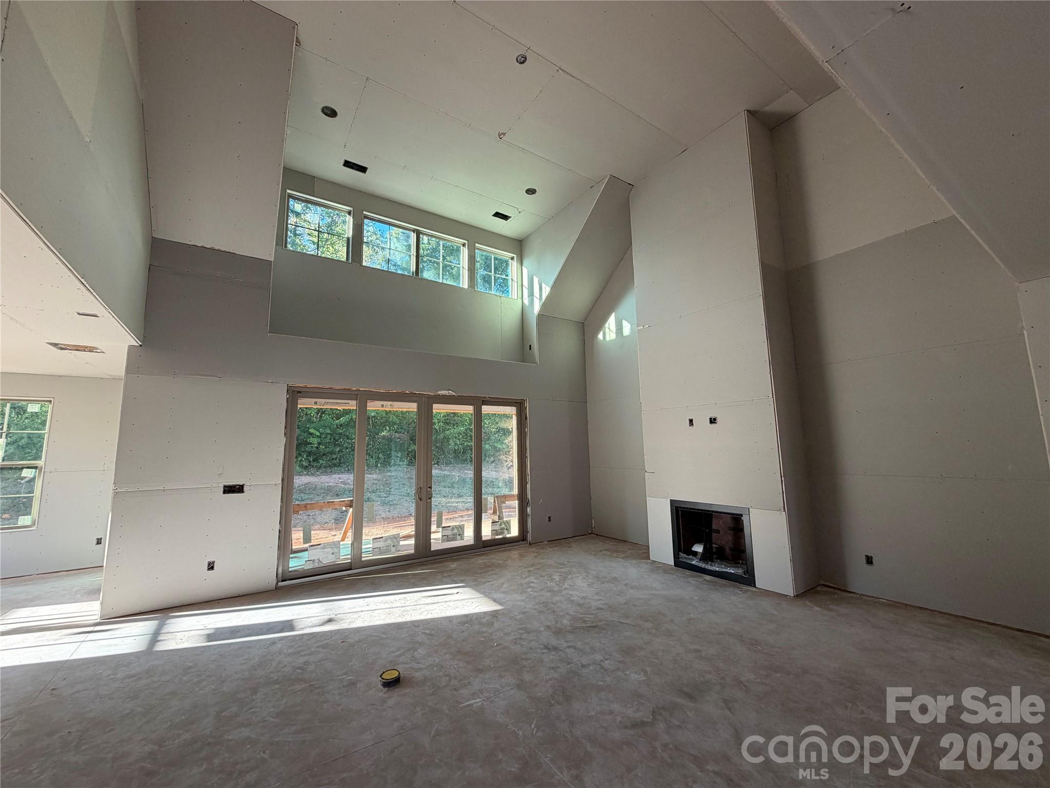 320 Downing Drive Property Photo 3
