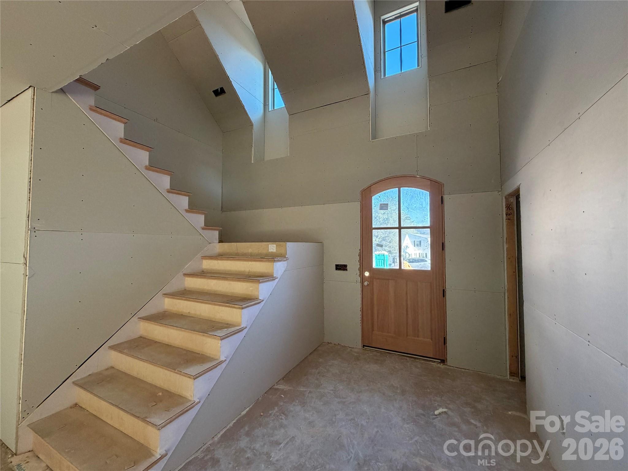 320 Downing Drive Property Photo 6