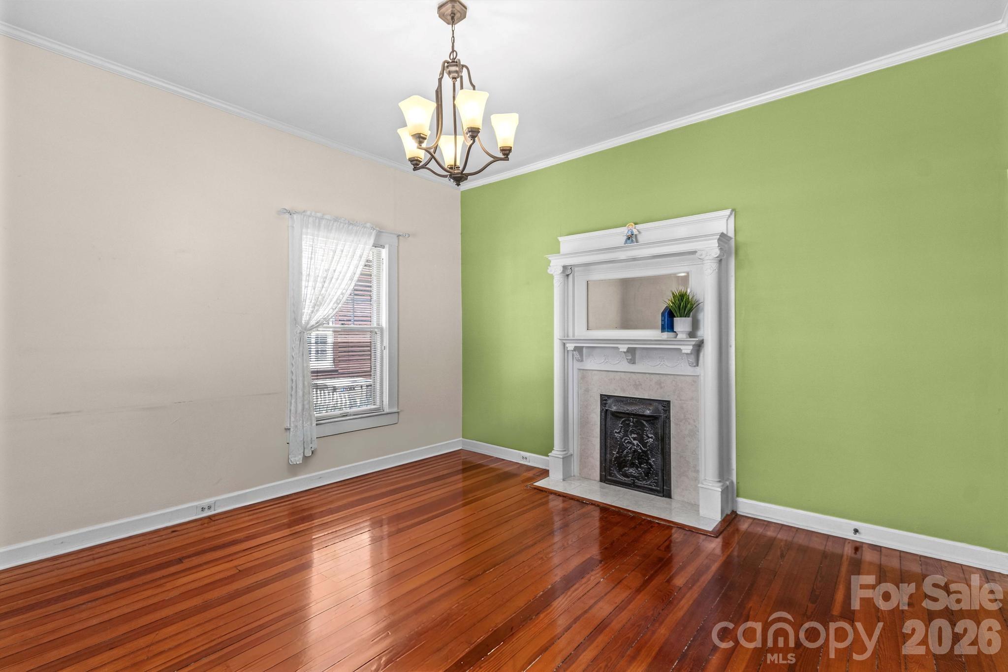 309 N Ellis Street Property Photo 11